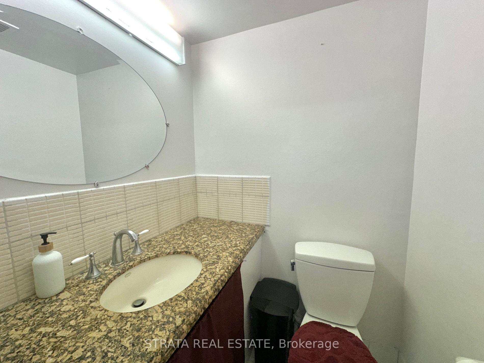 3380 Eglinton Avenue E, #906