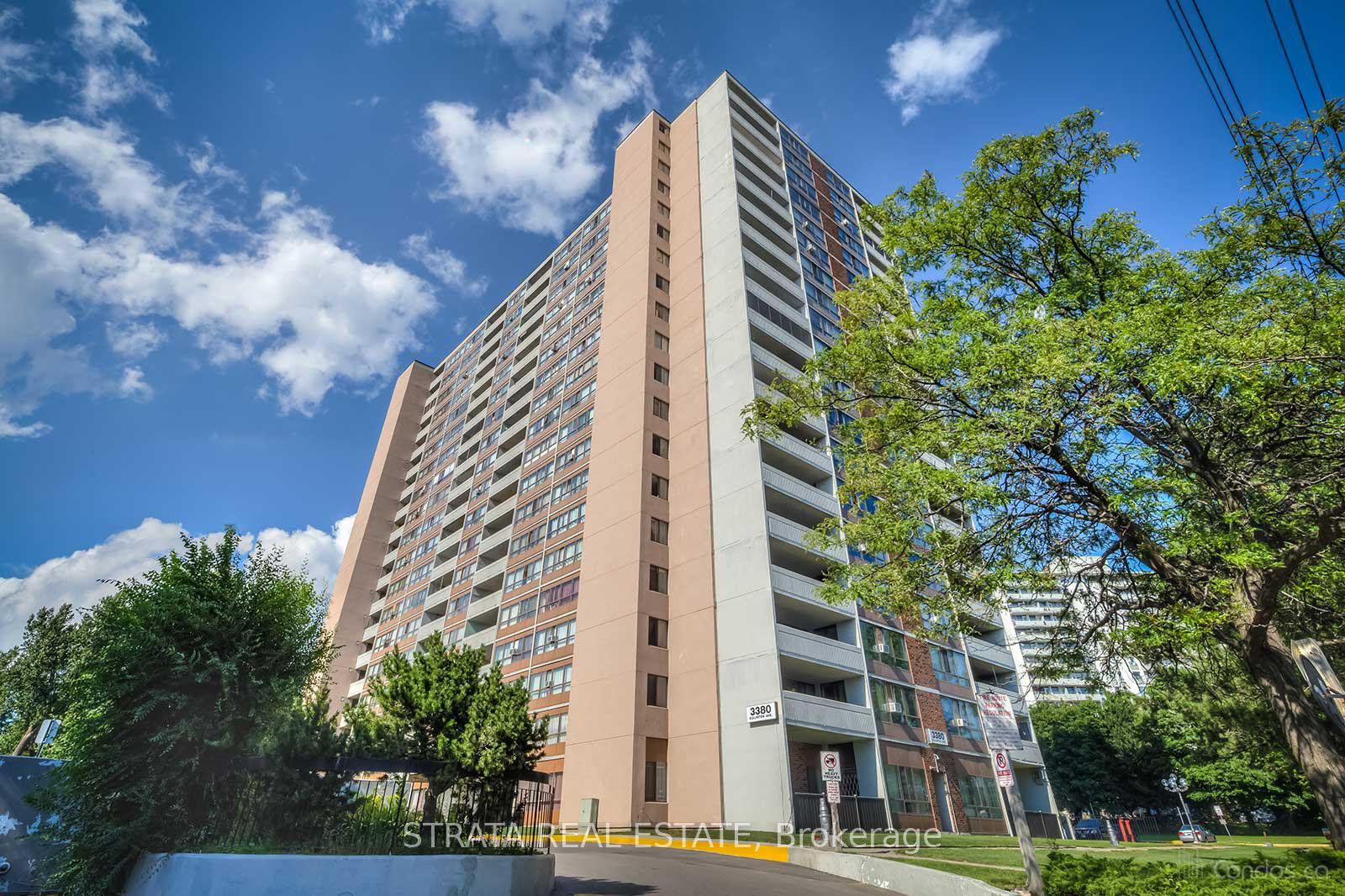 3380 Eglinton Avenue E, #906