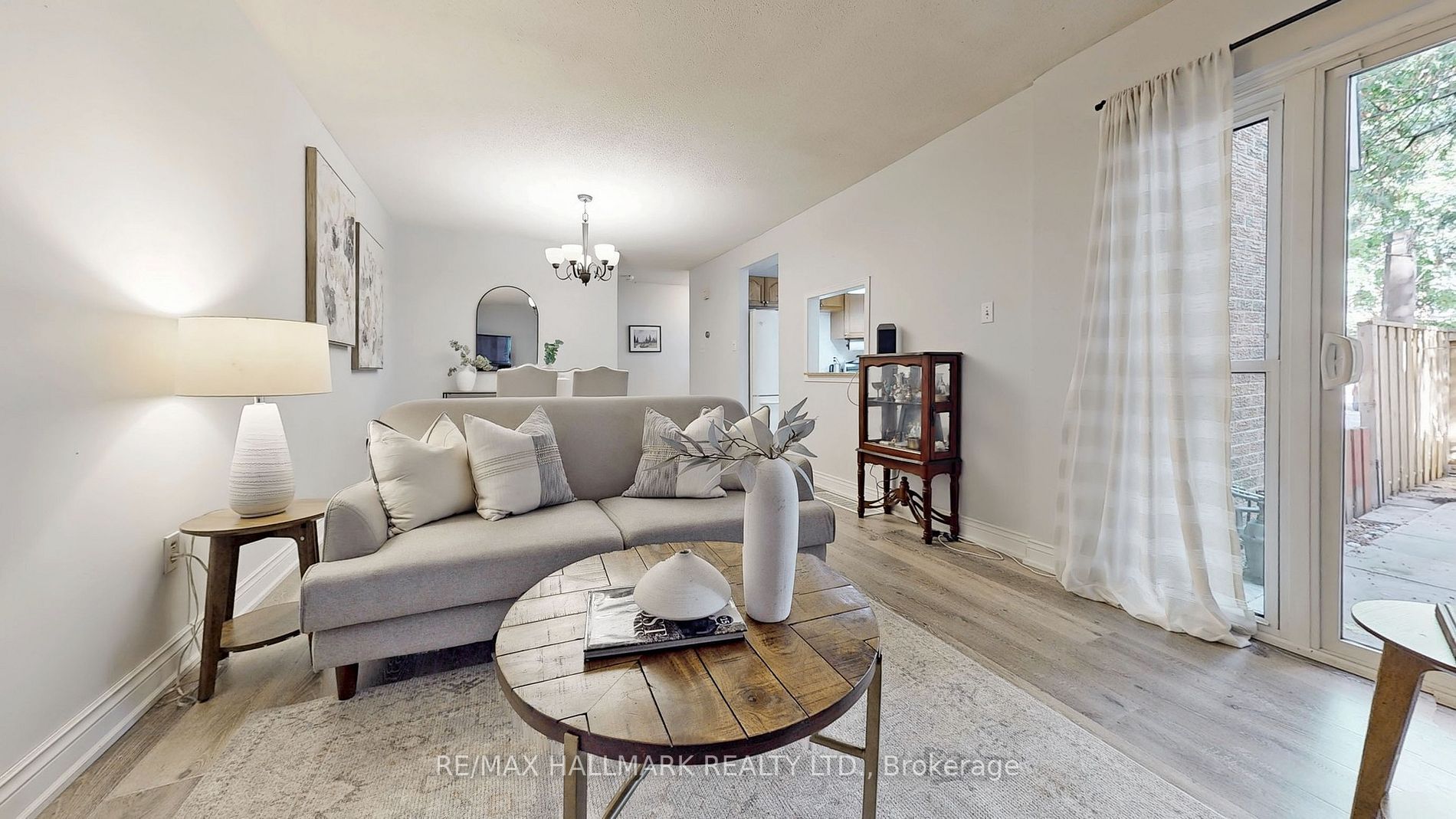 101 Dovedale Drive, #27