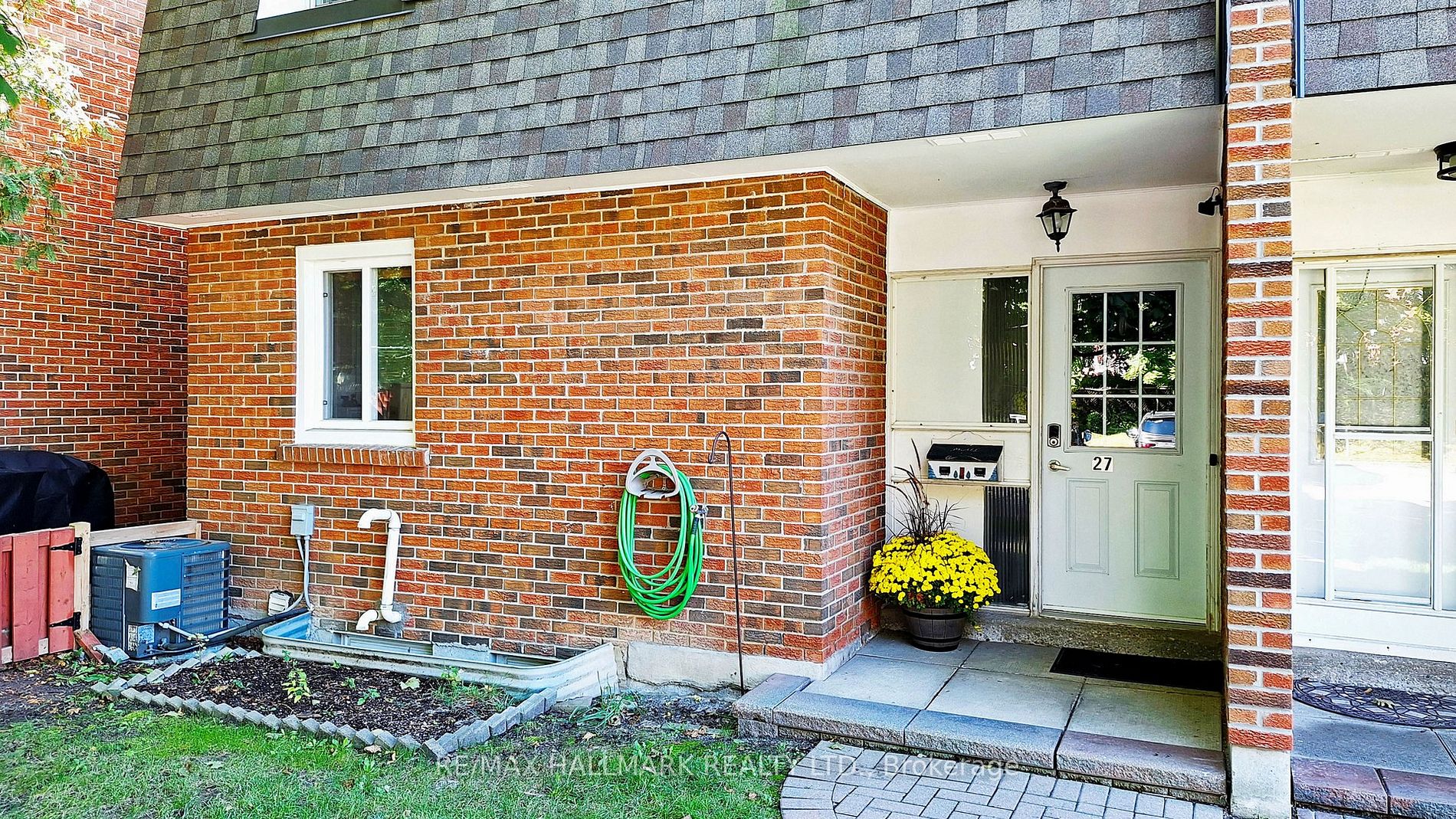 101 Dovedale Drive, #27