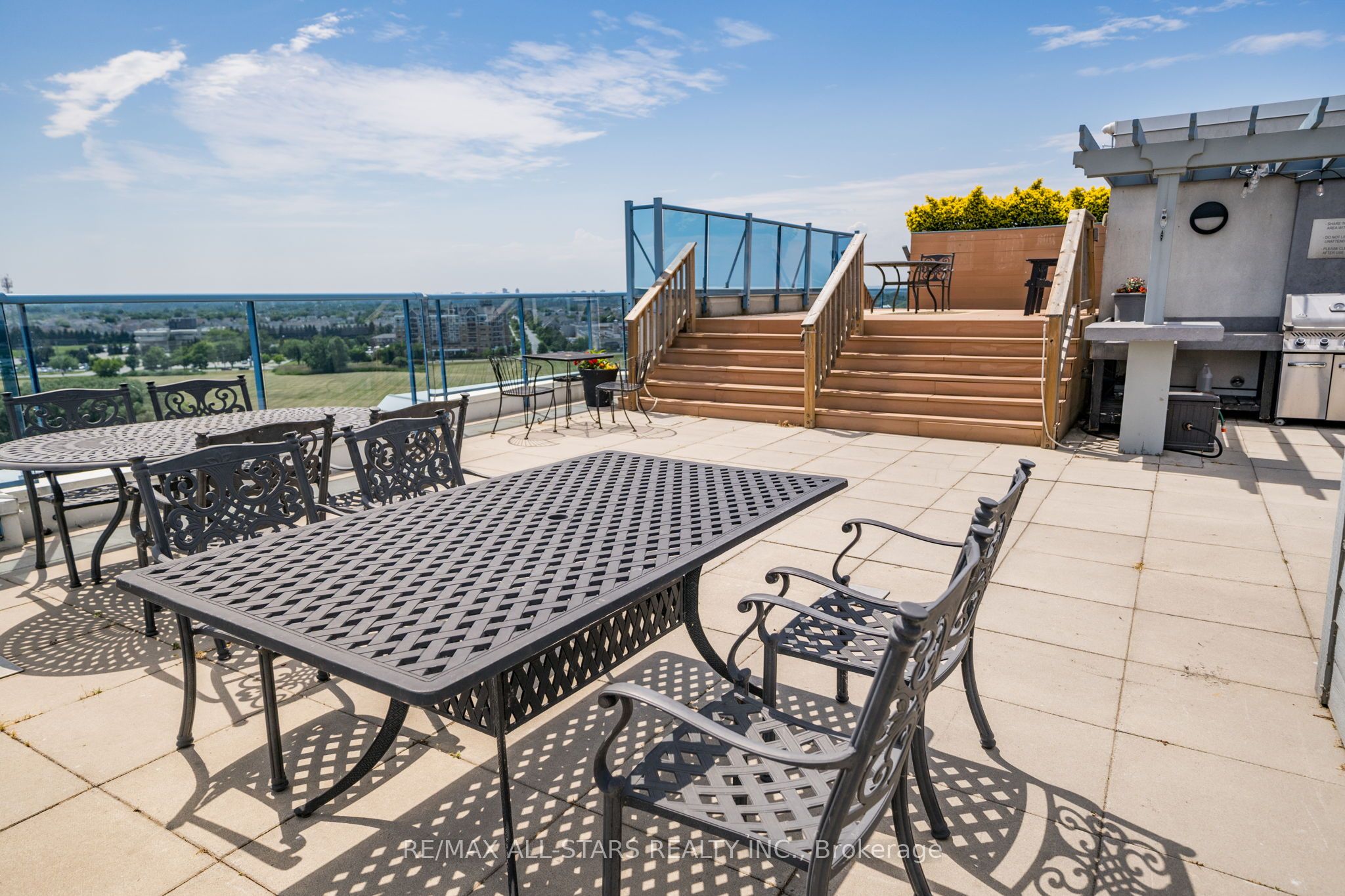340 Watson Street W, #106
