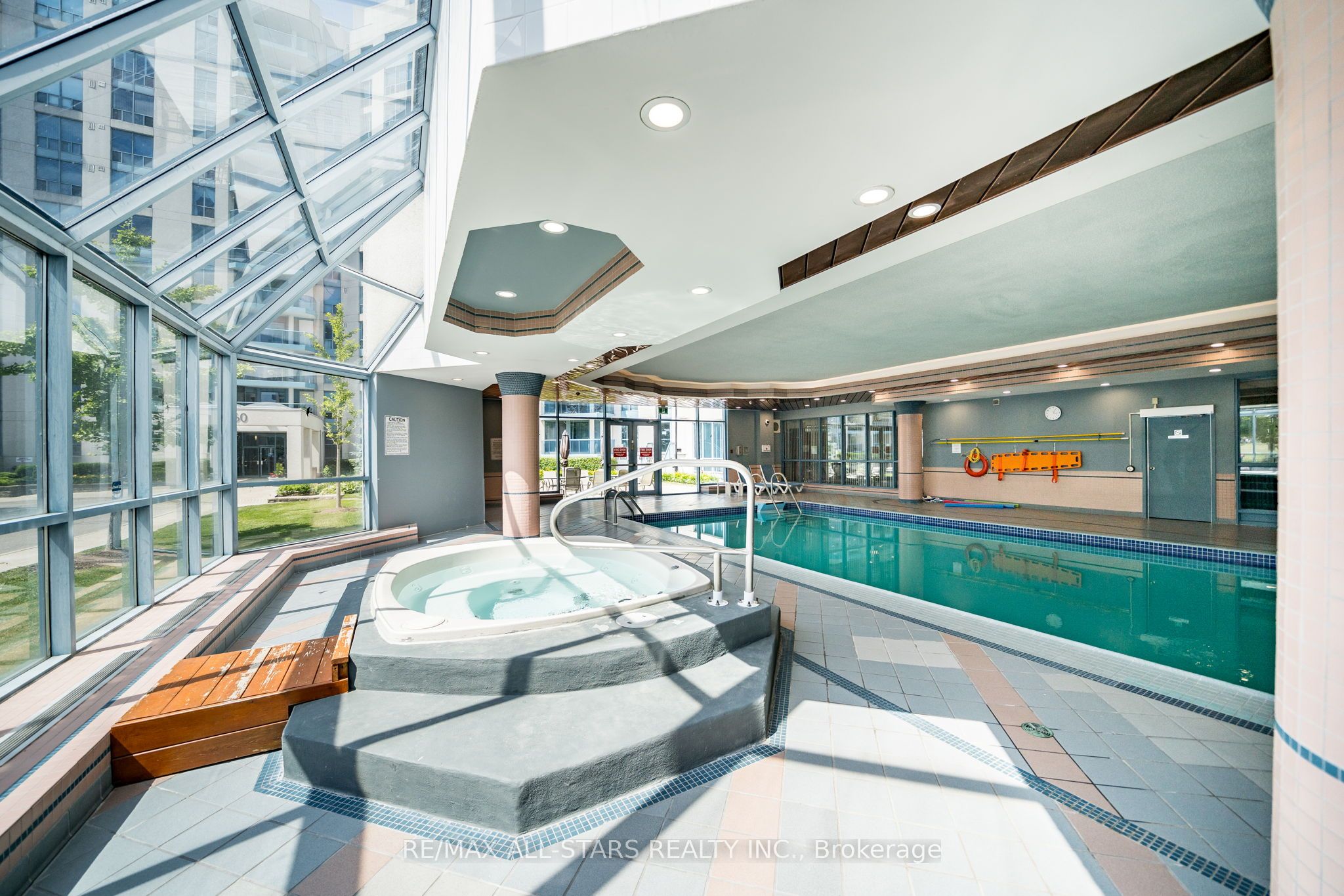 340 Watson Street W, #106