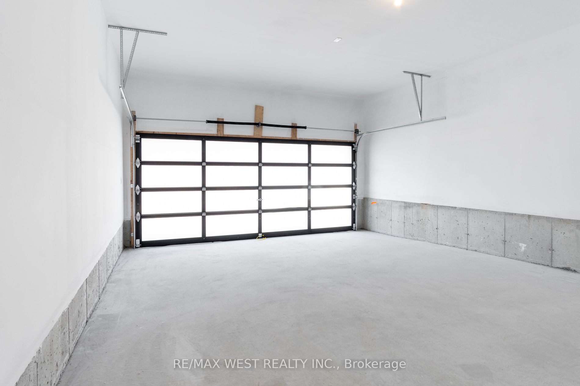2714 Peter Matthews Drive
