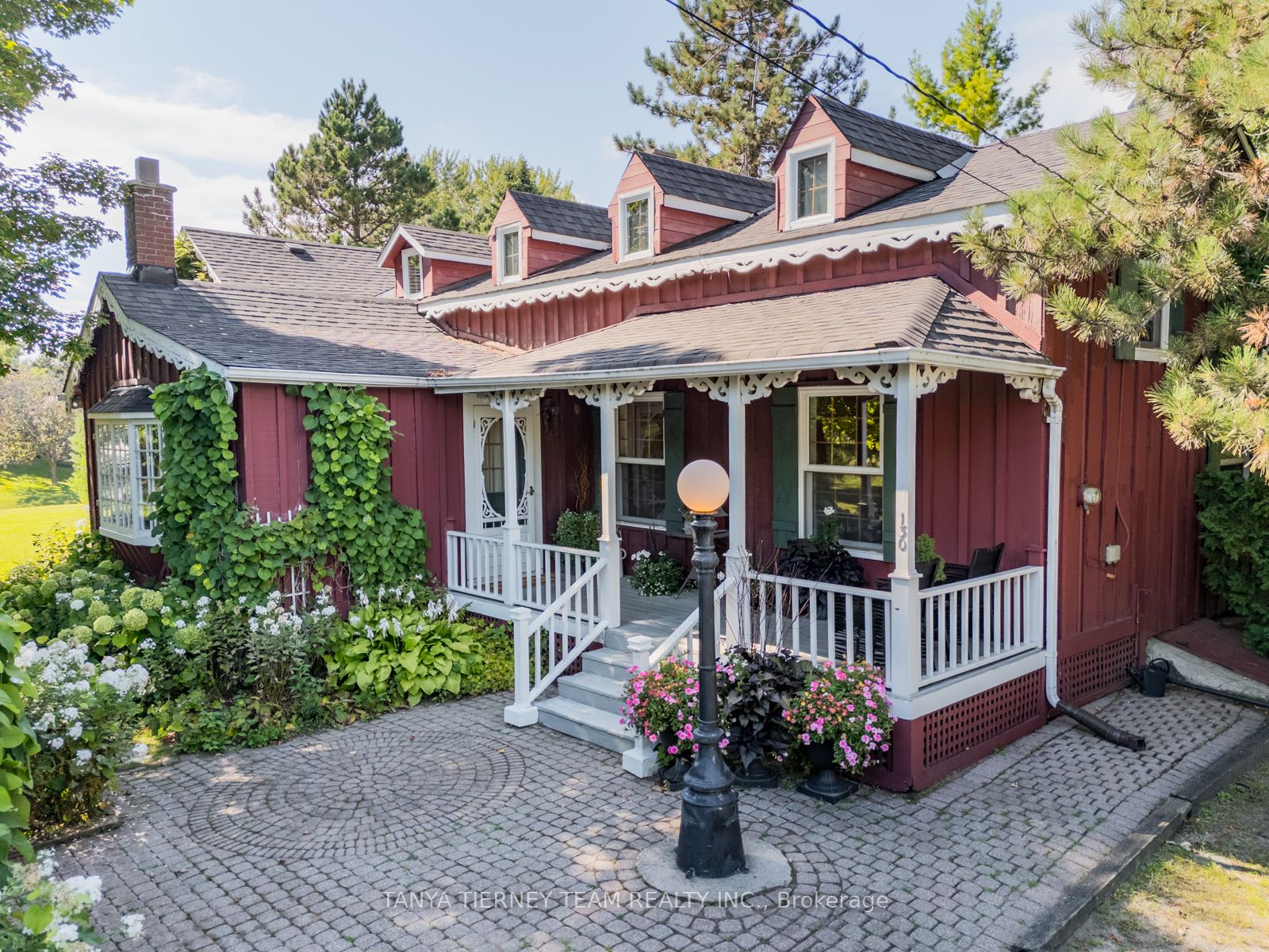 130 Myrtle Road E