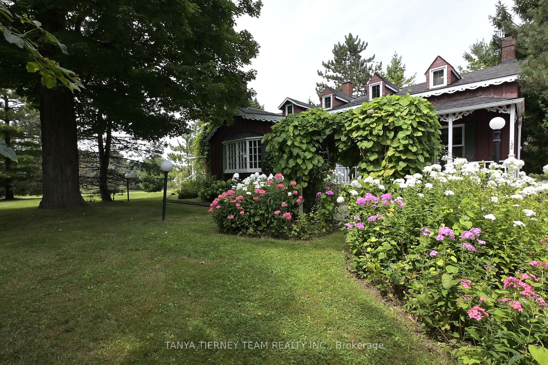 130 Myrtle Road E