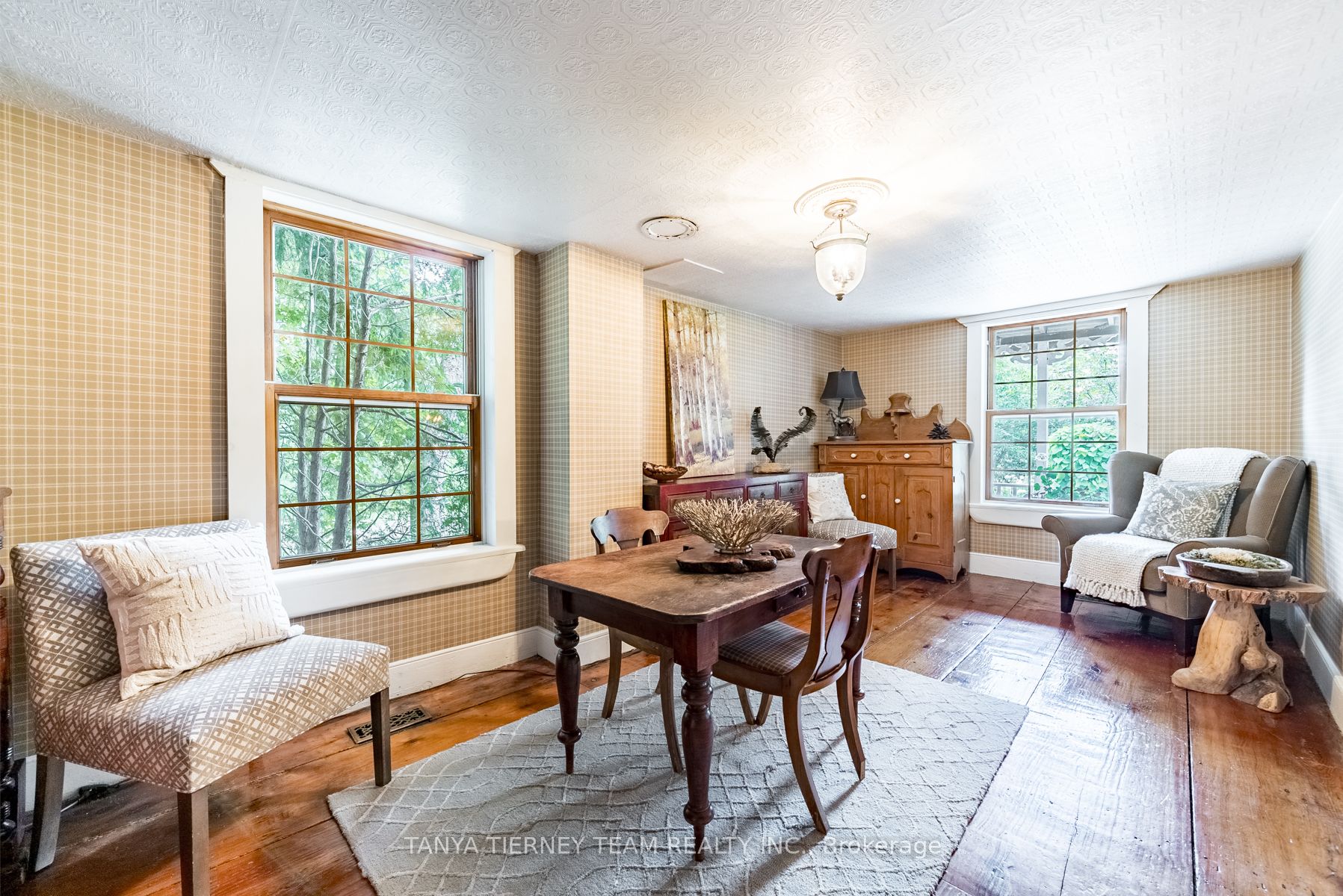 130 Myrtle Road E