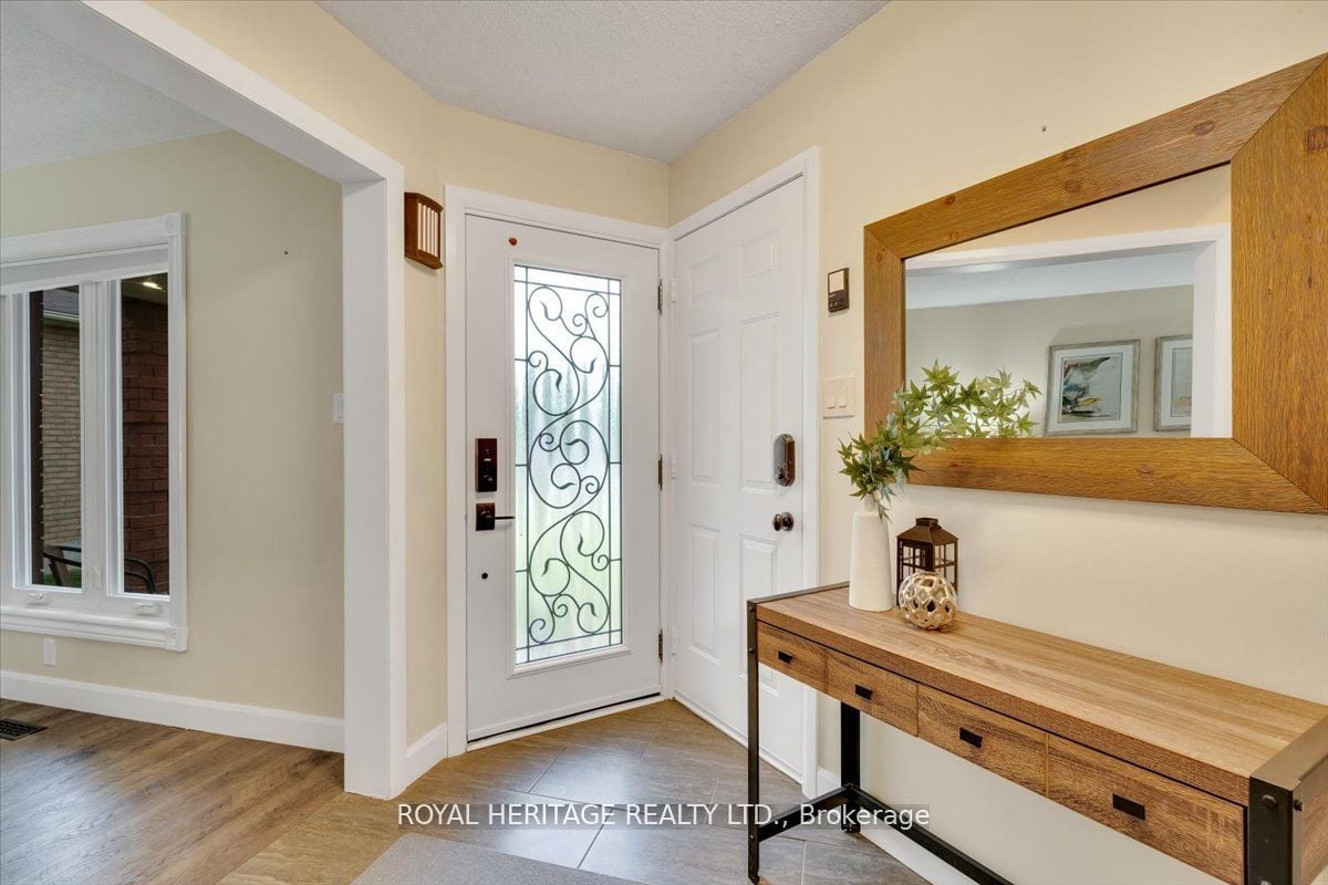 107 Clayton Crescent