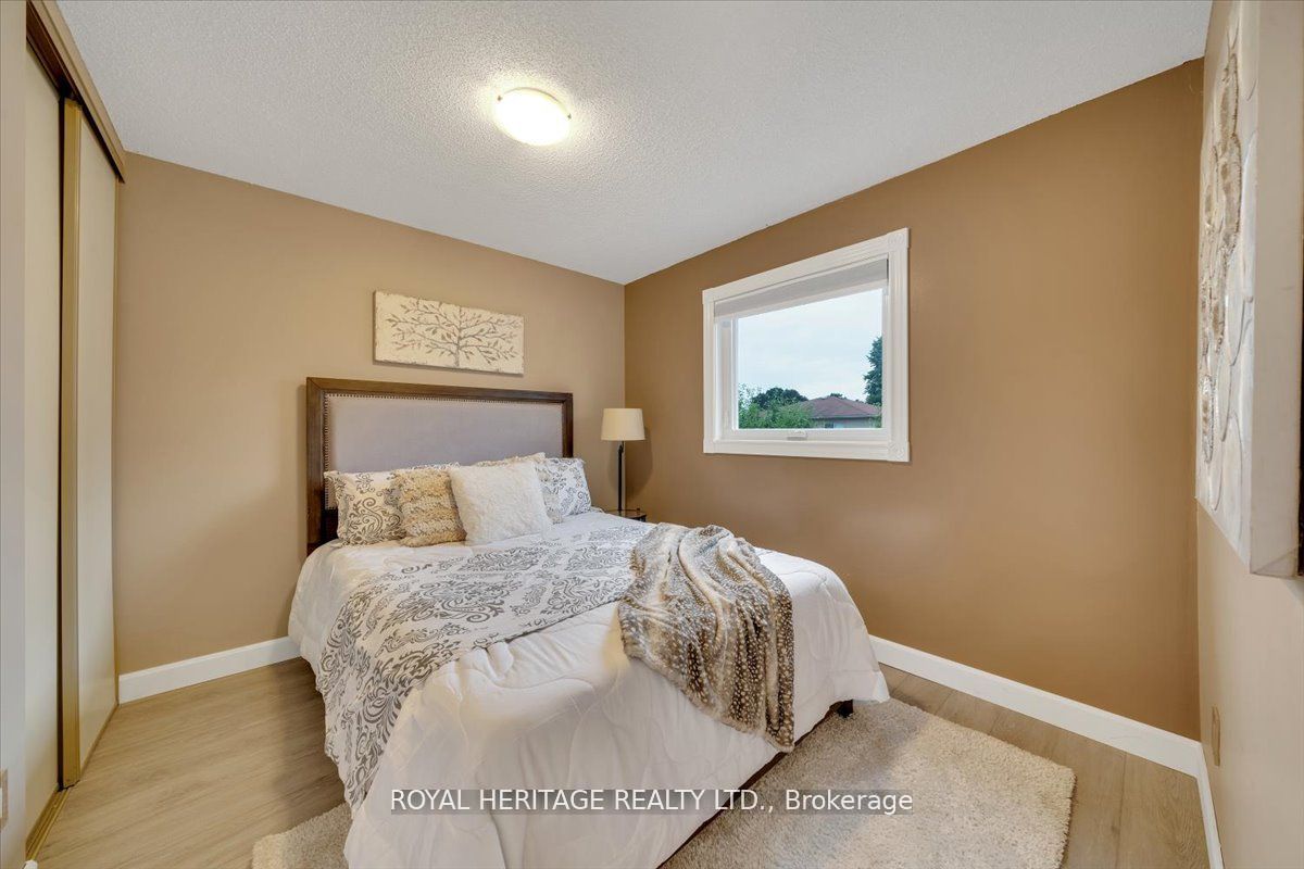 107 Clayton Crescent