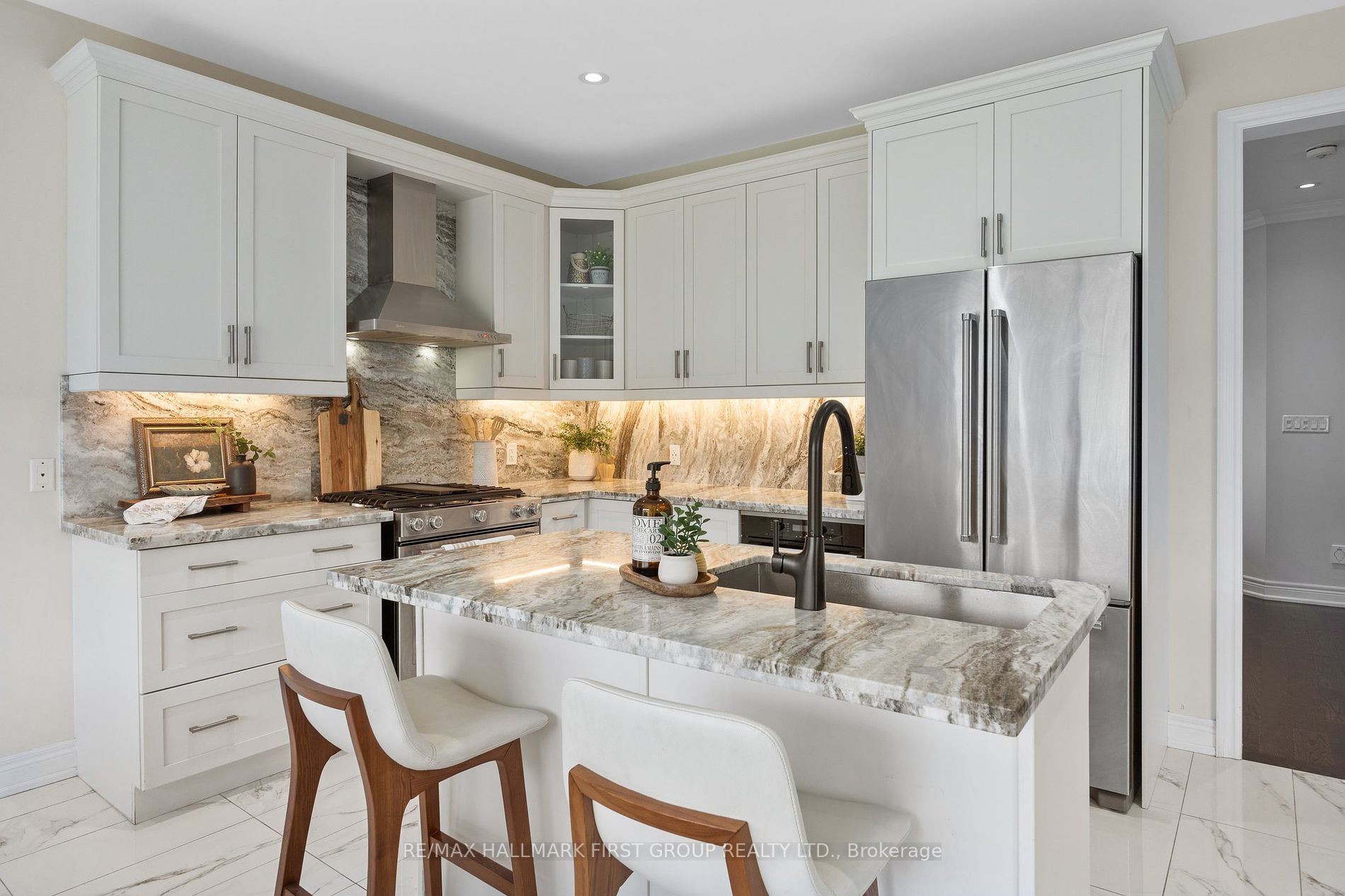 1219 Cactus Crescent