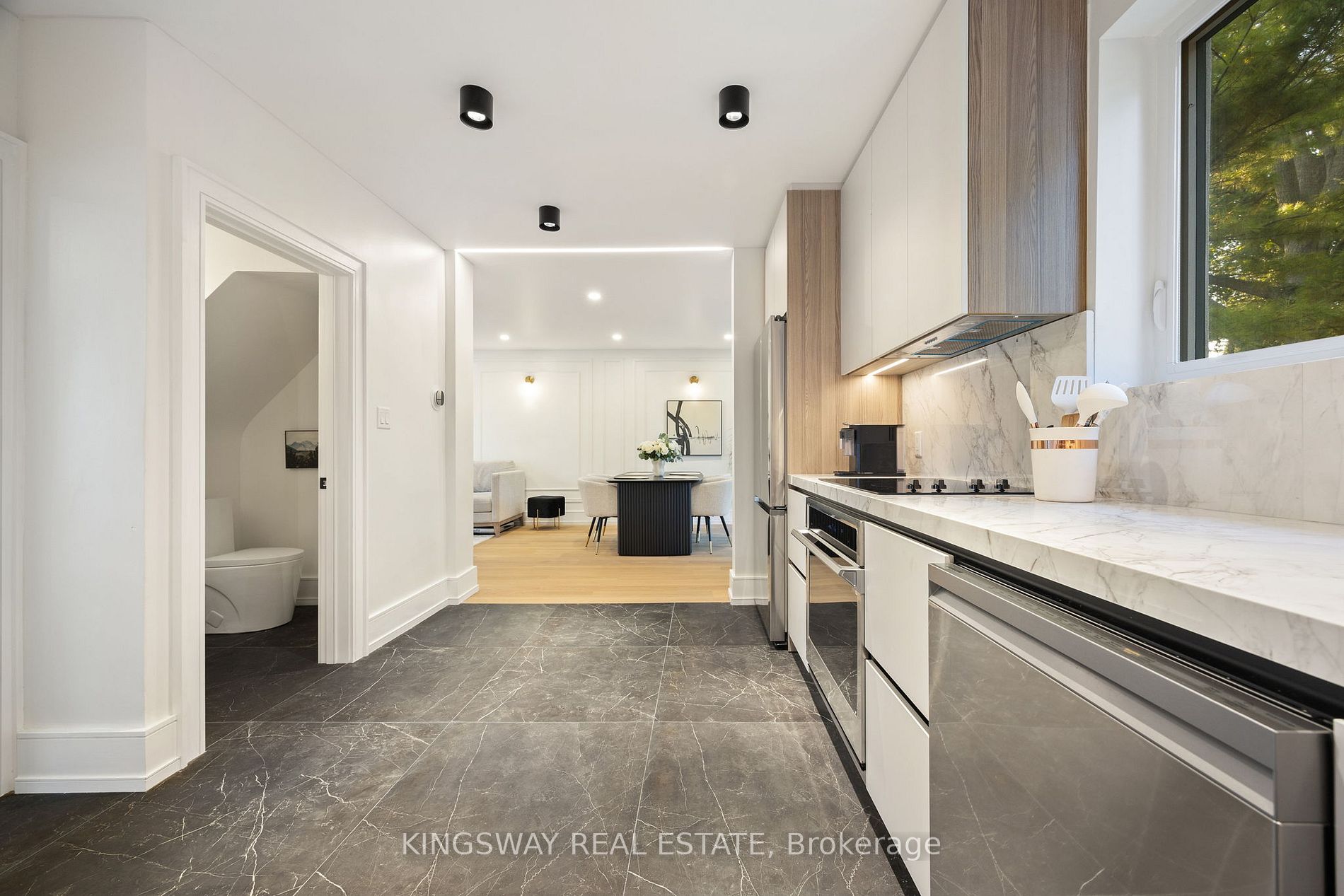 22 Cliffcrest Drive