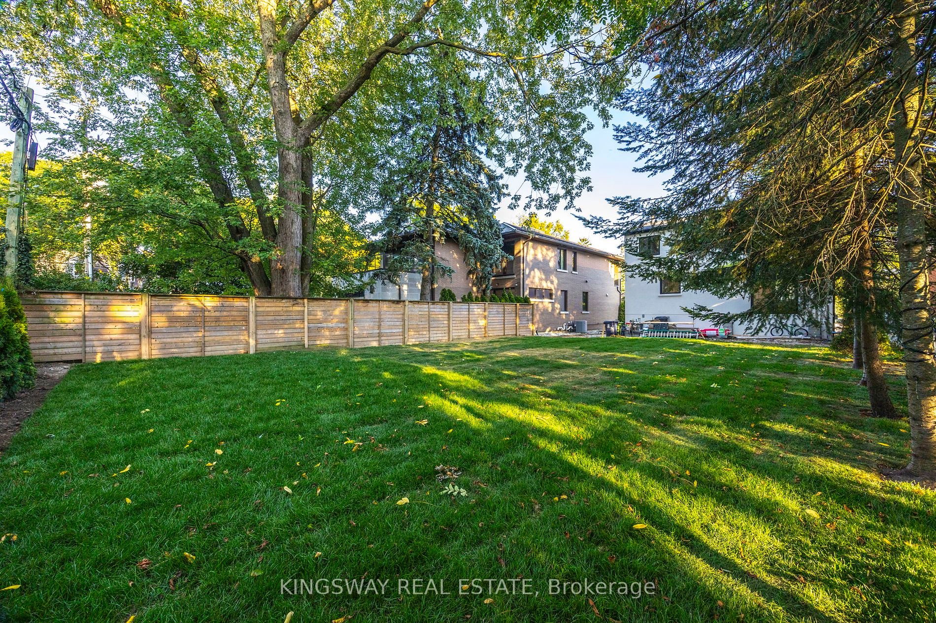 22 Cliffcrest Drive