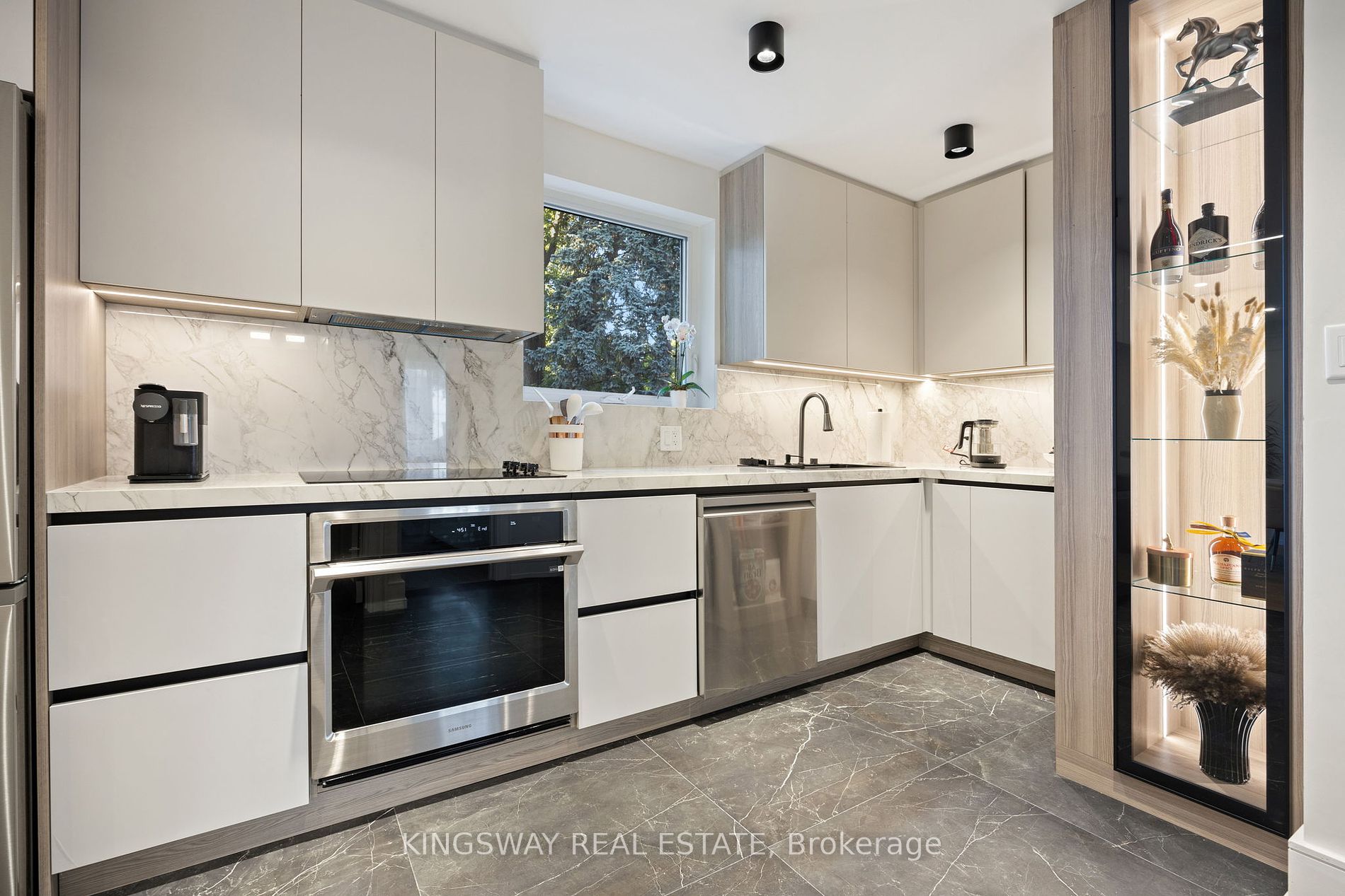 22 Cliffcrest Drive