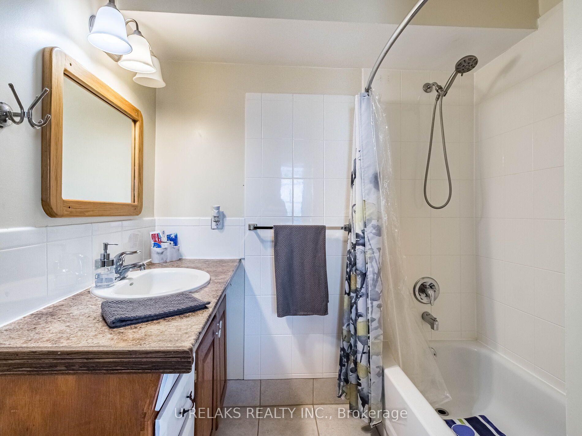172 Melissa Crescent