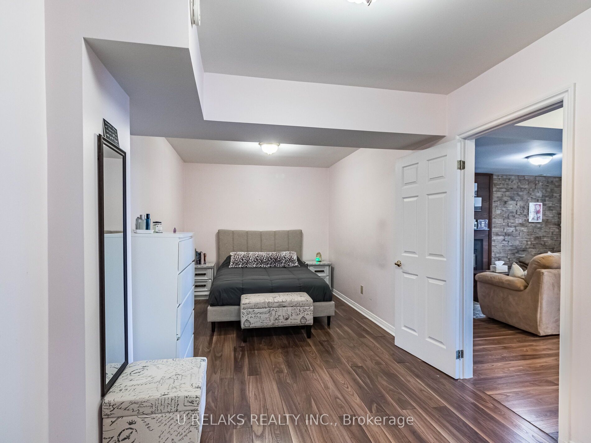 172 Melissa Crescent
