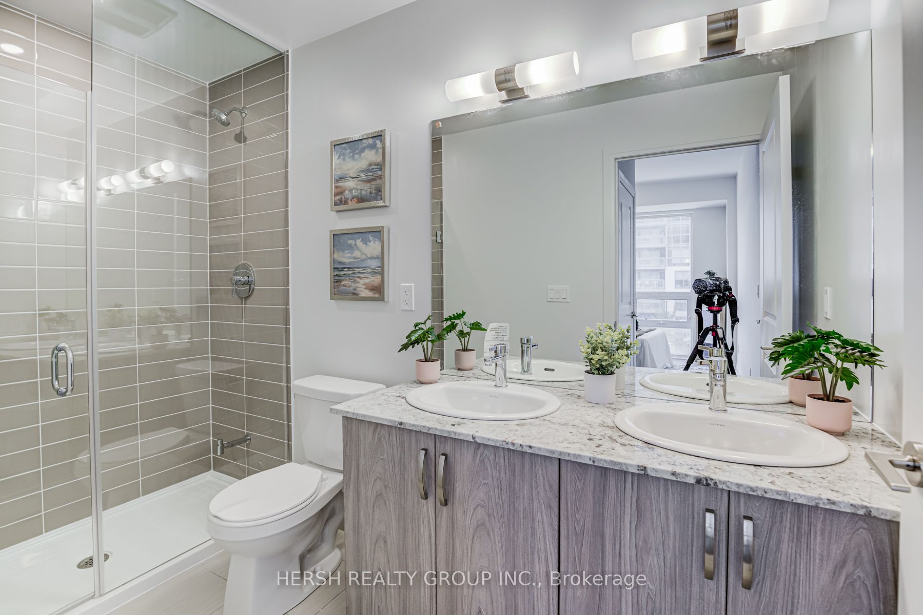 10 Meadowglen Place, #301