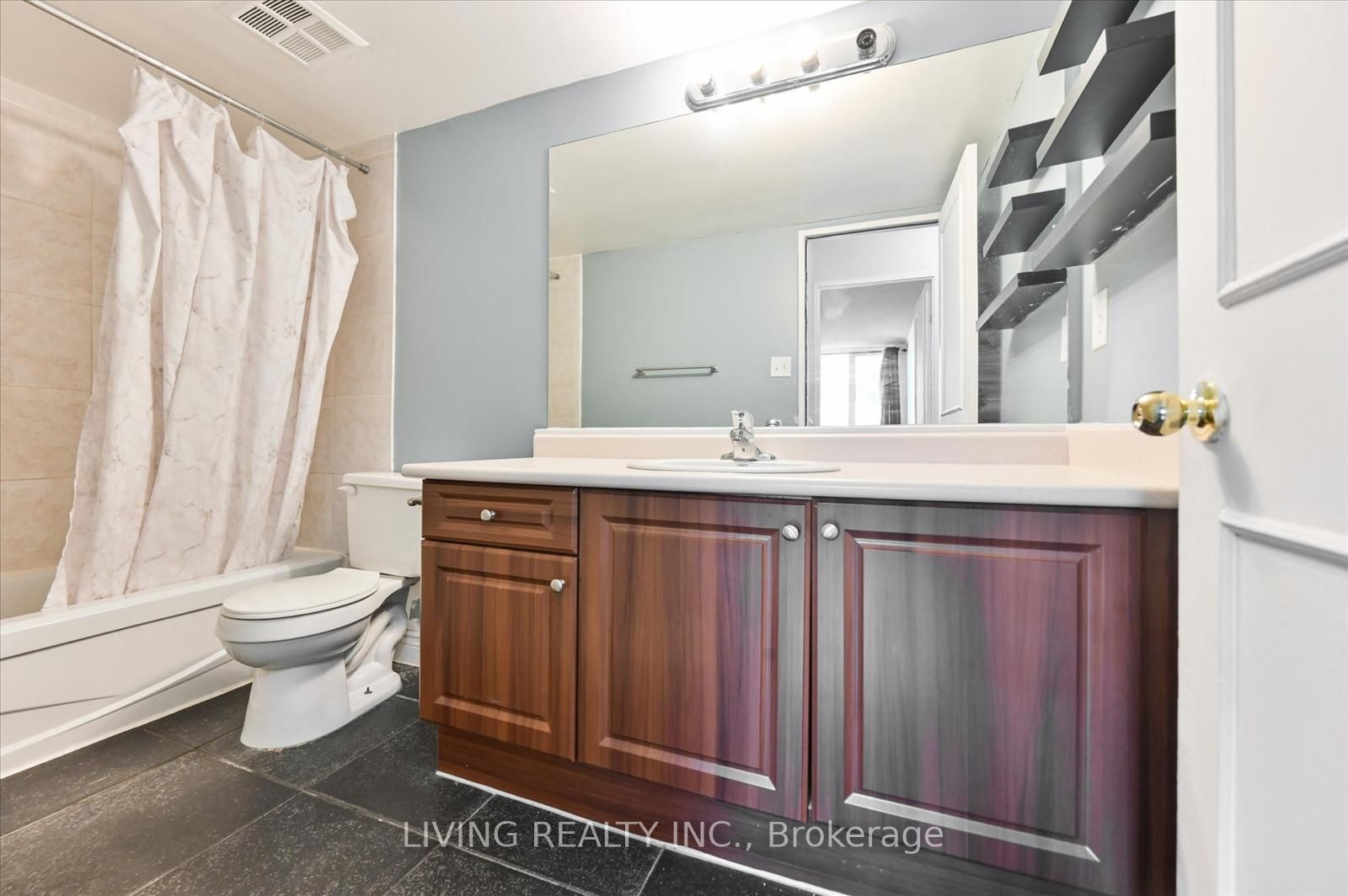 15 Sewells Road, #1201