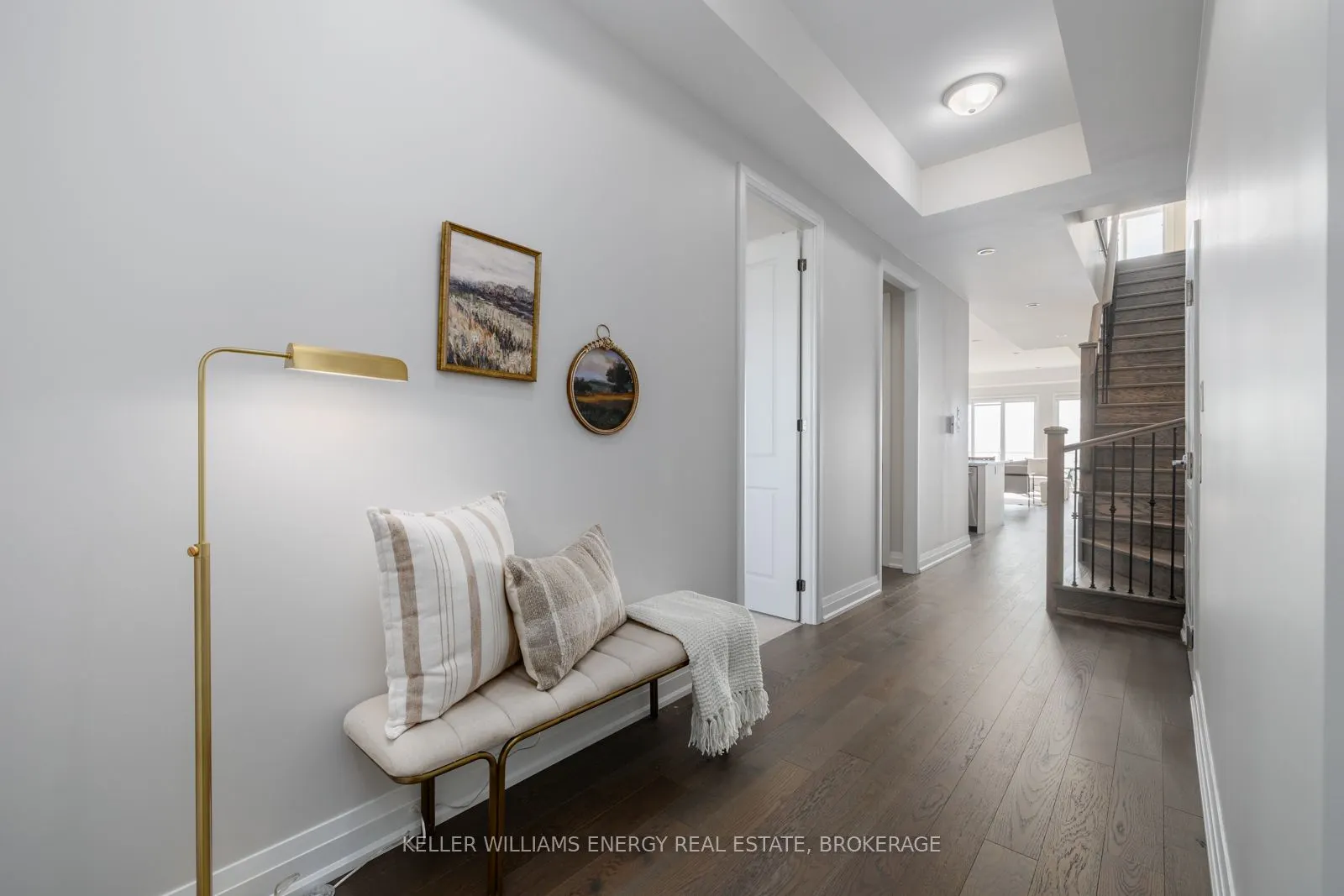 325 Lakebreeze Drive, #2