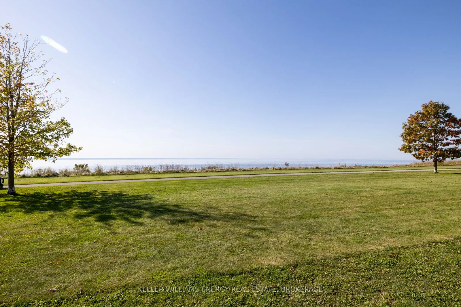 325 Lakebreeze Drive, #2