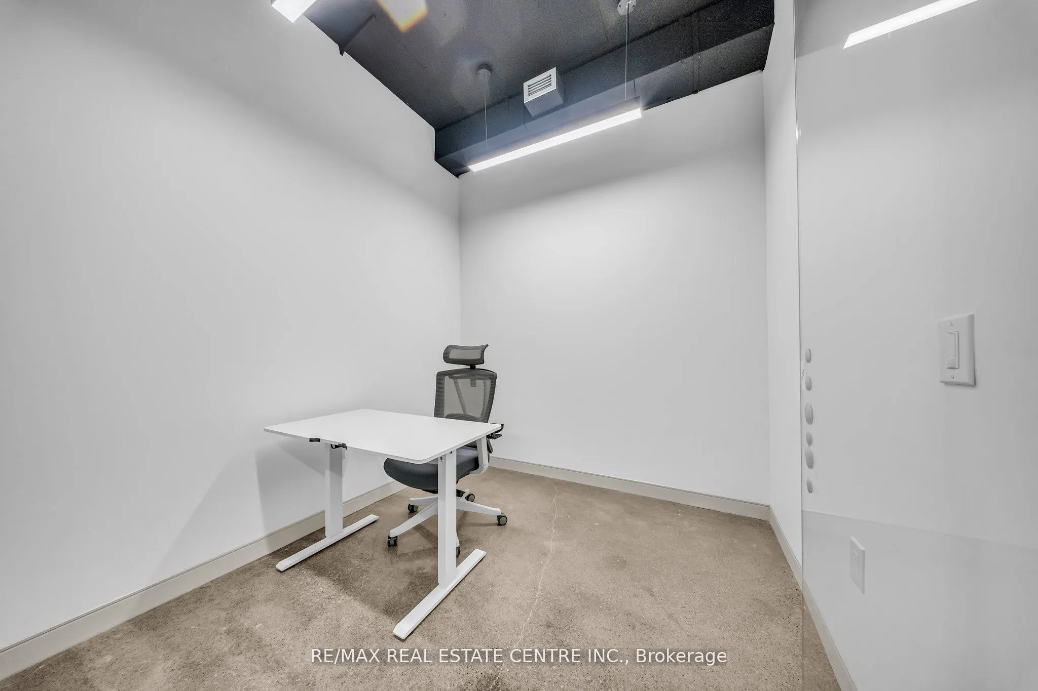 1940 Eglinton Avenue E, ##7