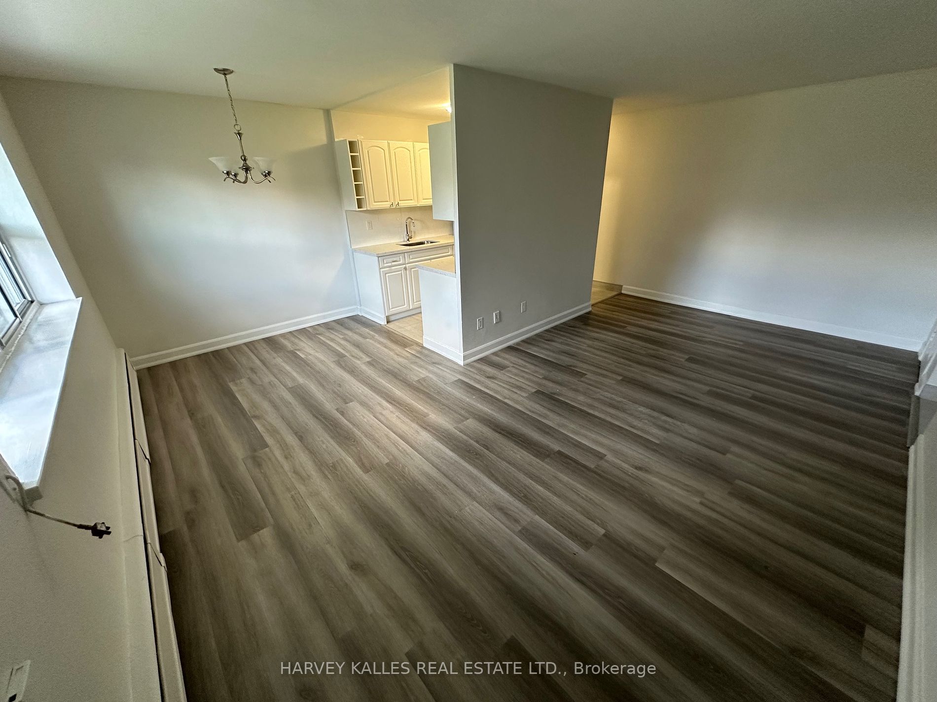 1055 Victoria Park Avenue, #307