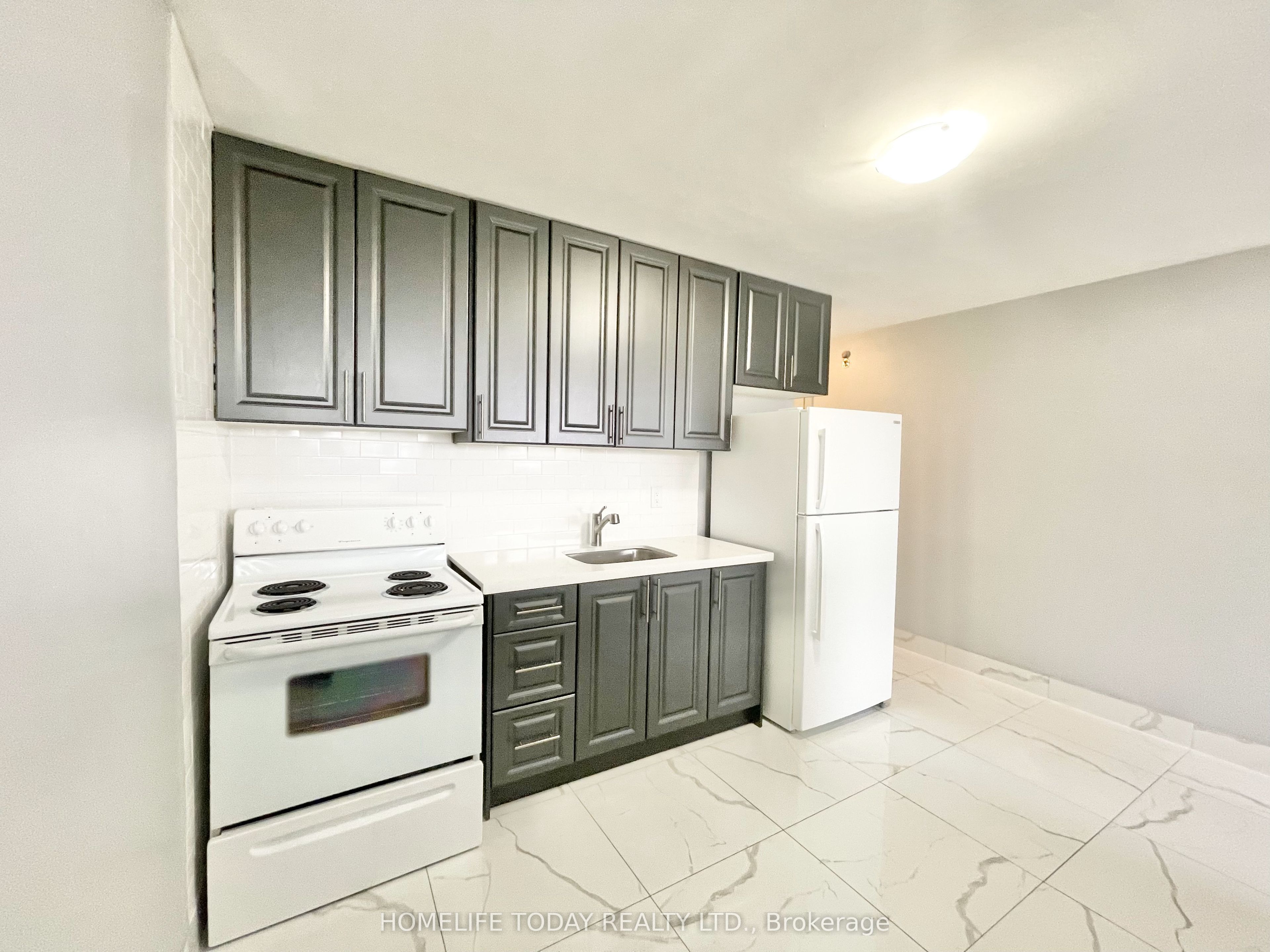 2624 Eglinton Avenue E, #1