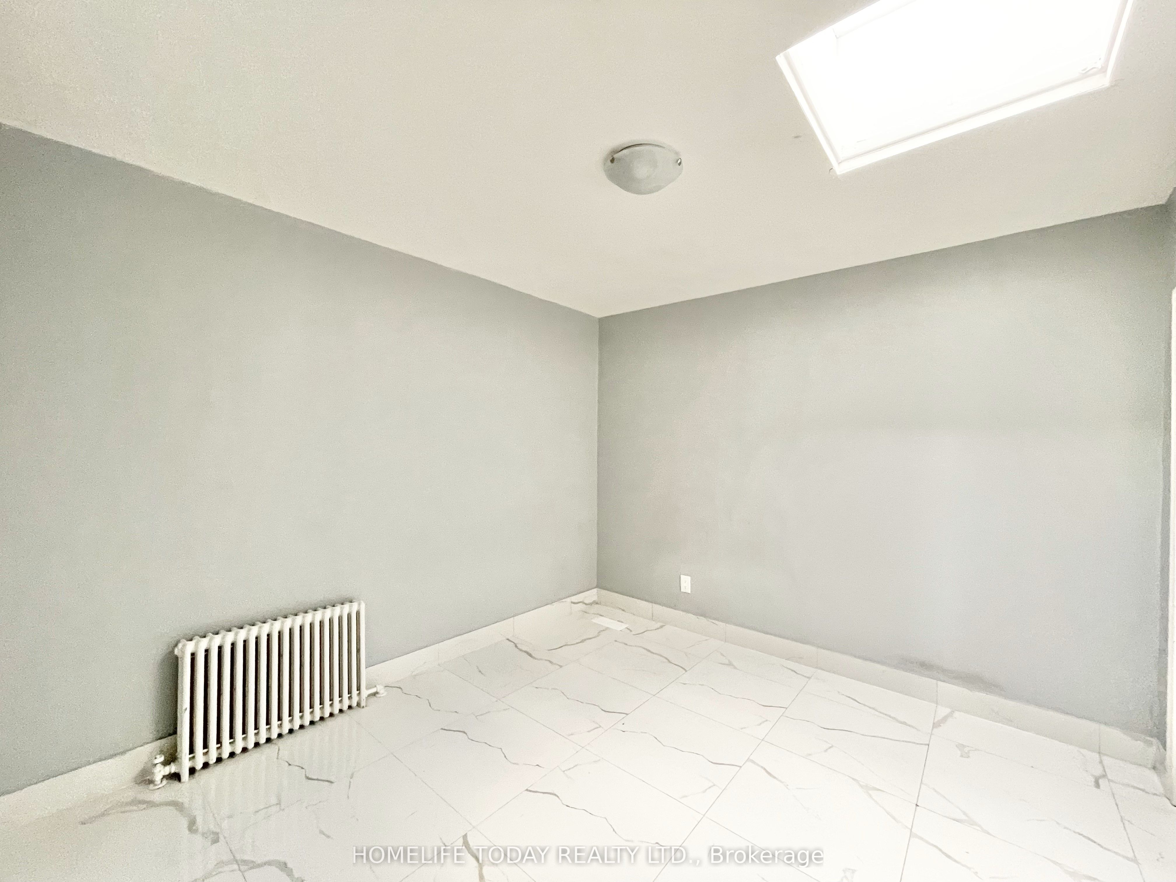 2624 Eglinton Avenue E, #1