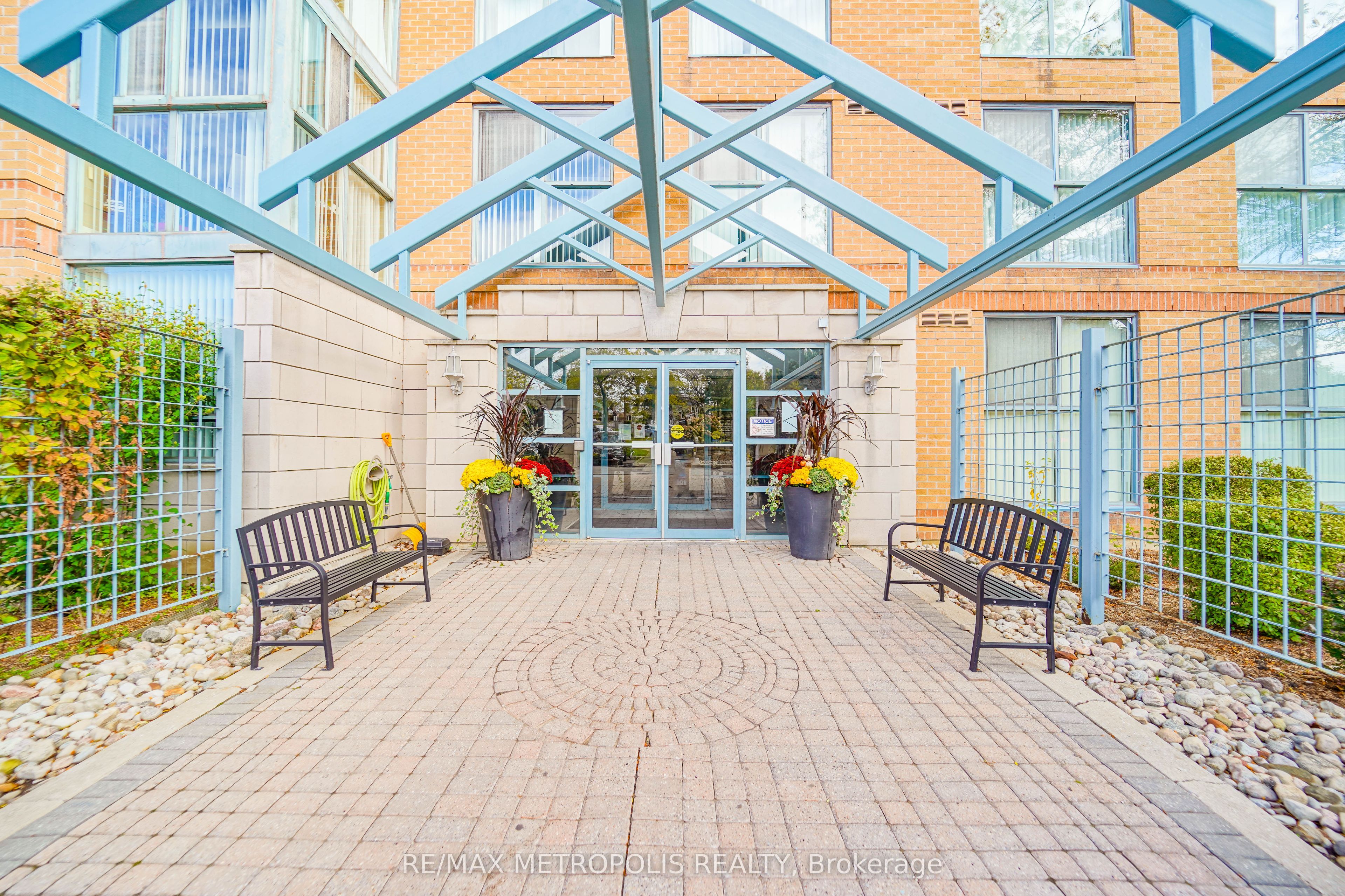 90 Dale Avenue #502