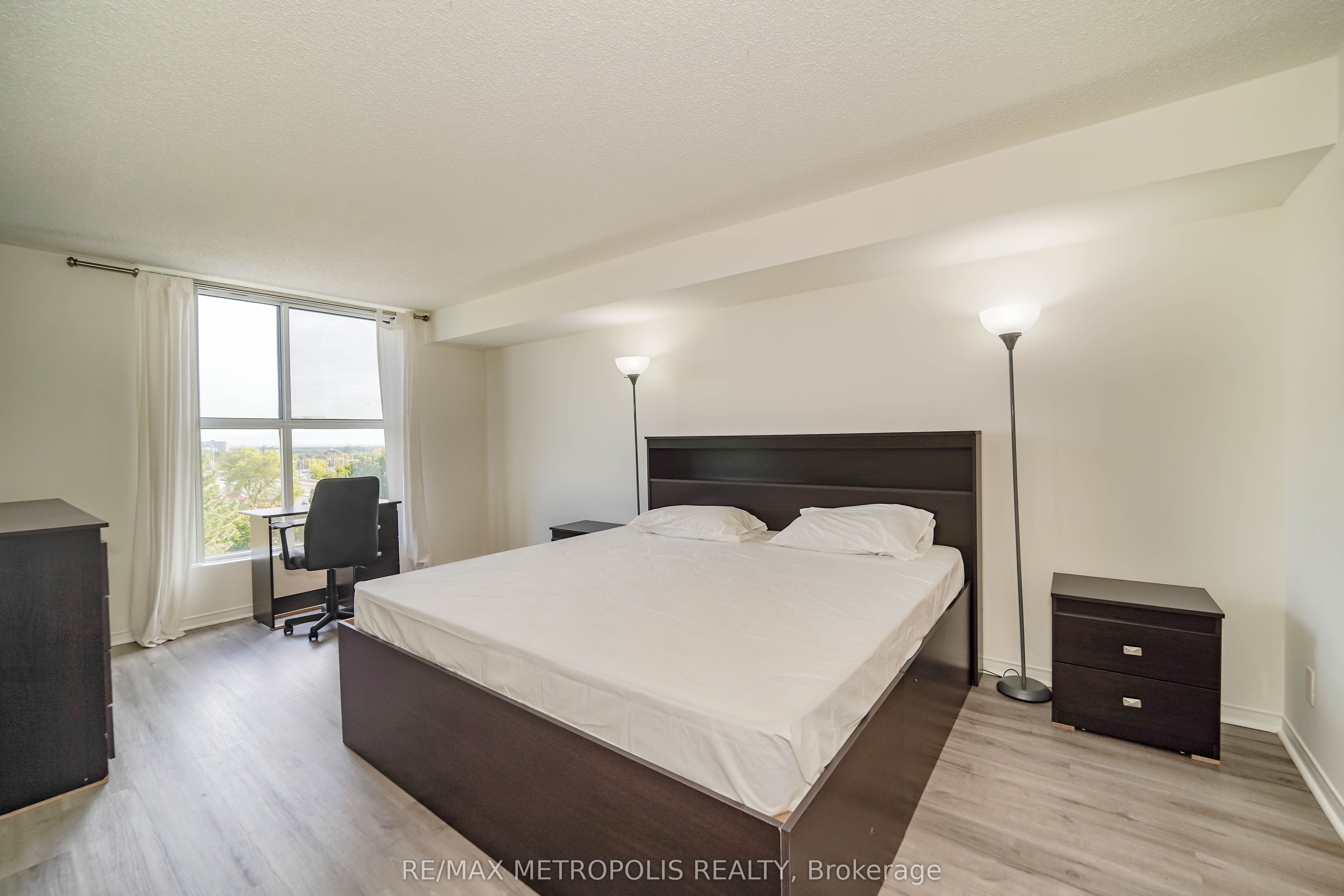 90 Dale Avenue #502