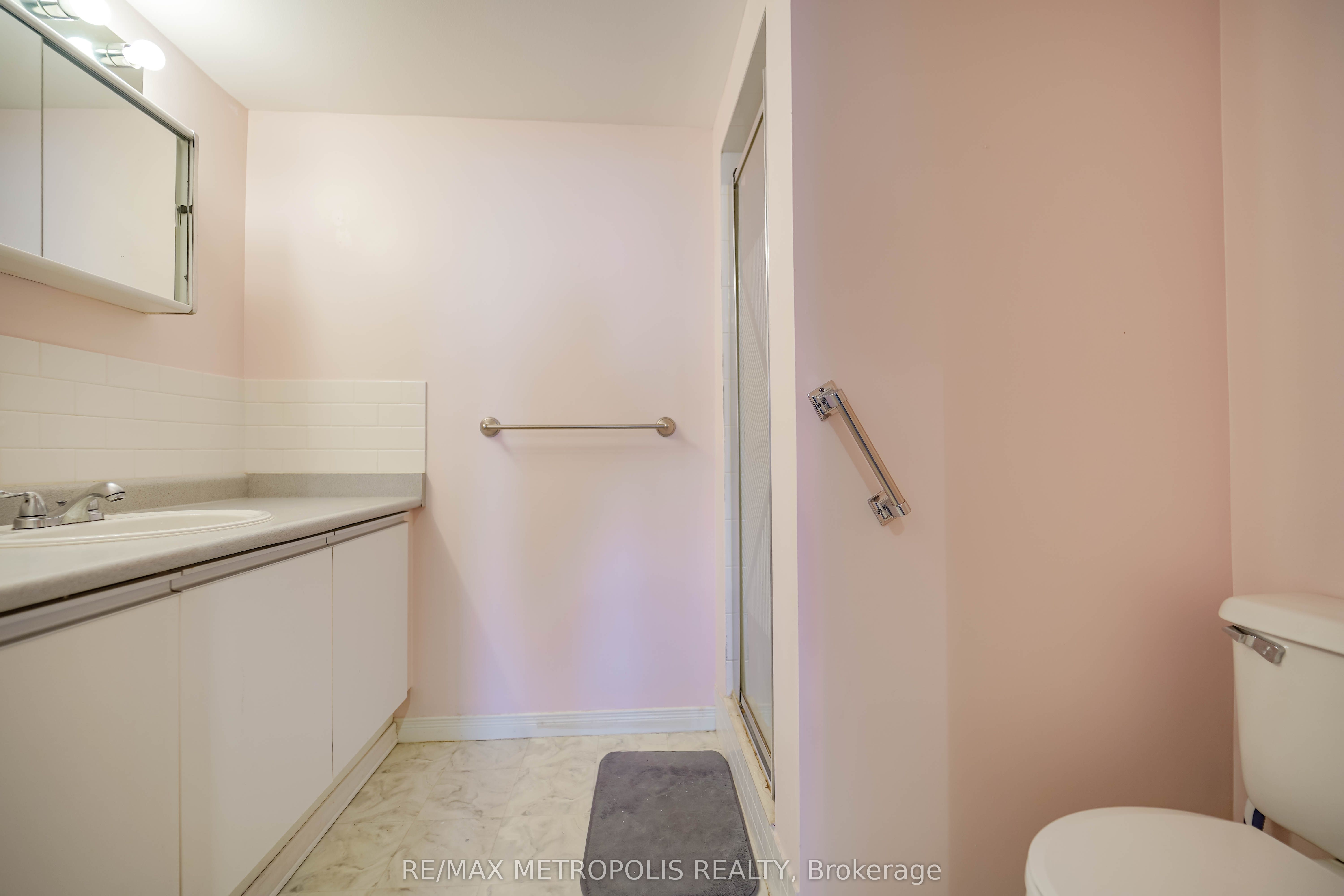 90 Dale Avenue #502