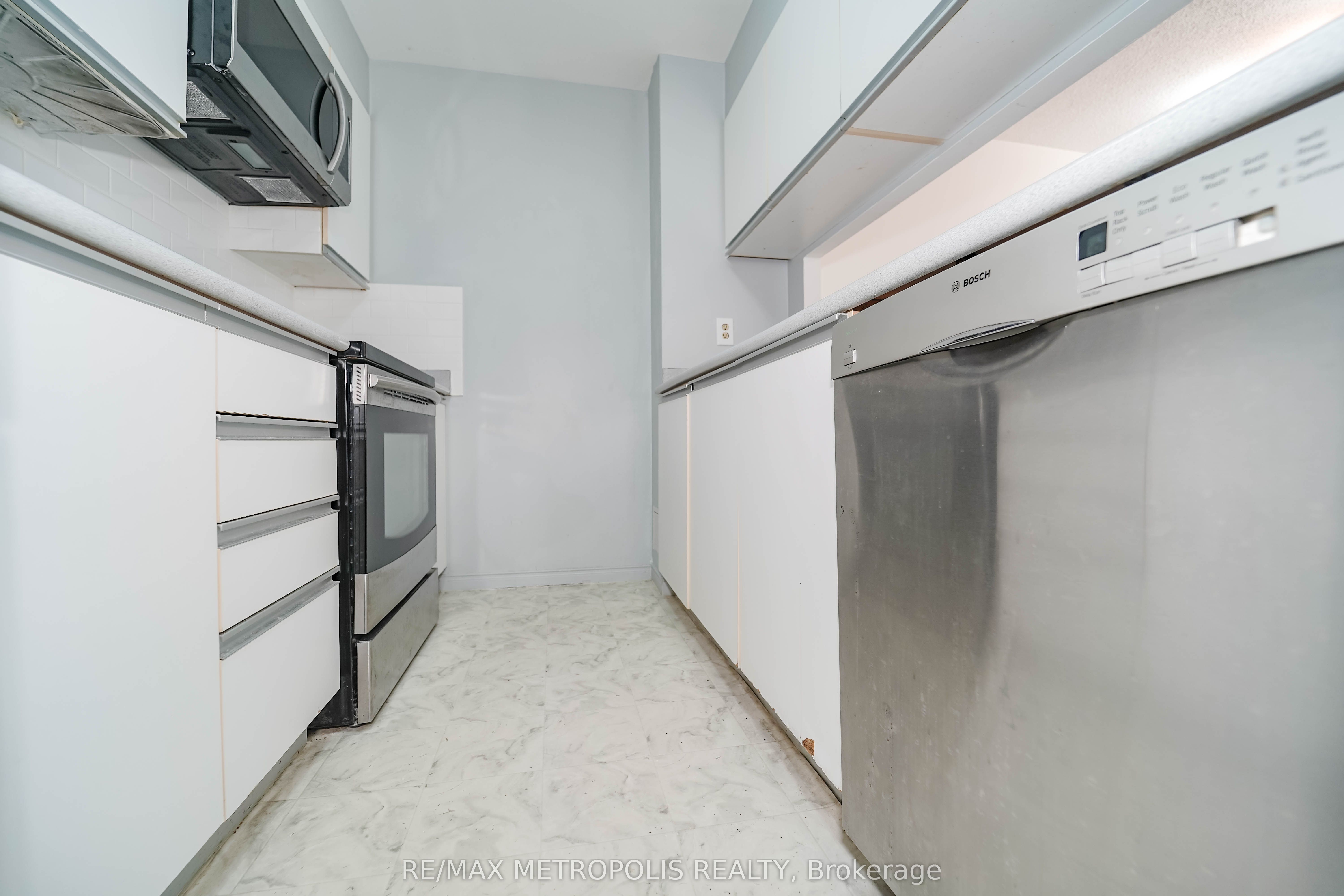 90 Dale Avenue #502