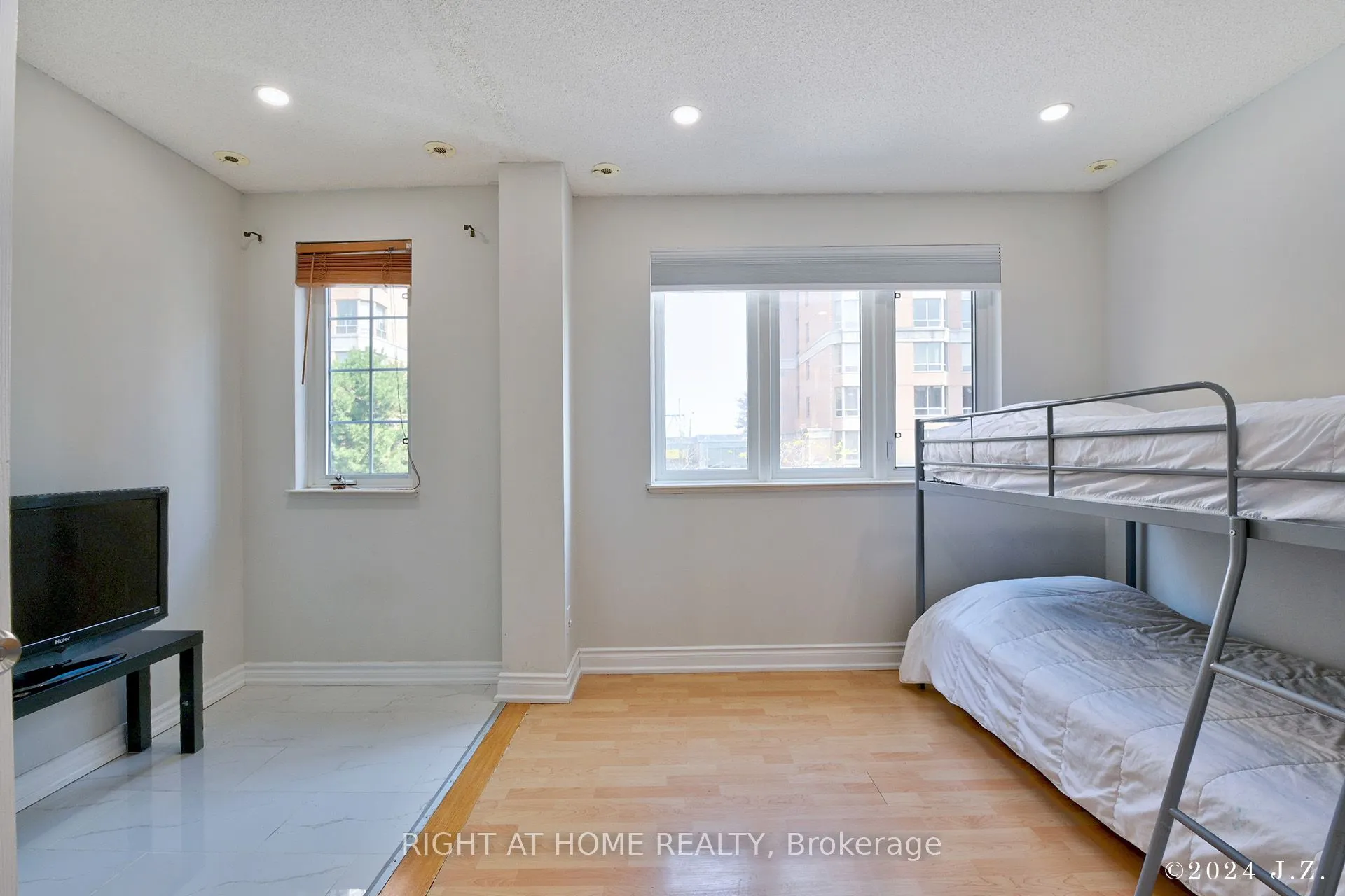 1881 Mcnicoll Avenue, #515