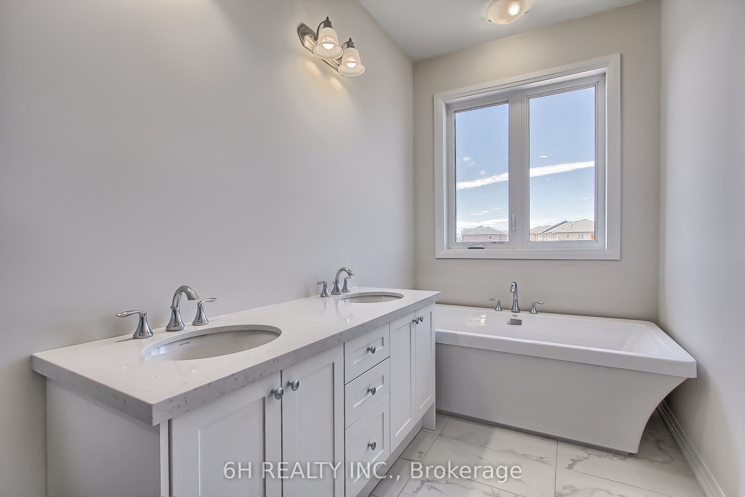 2616 Hibiscus Drive