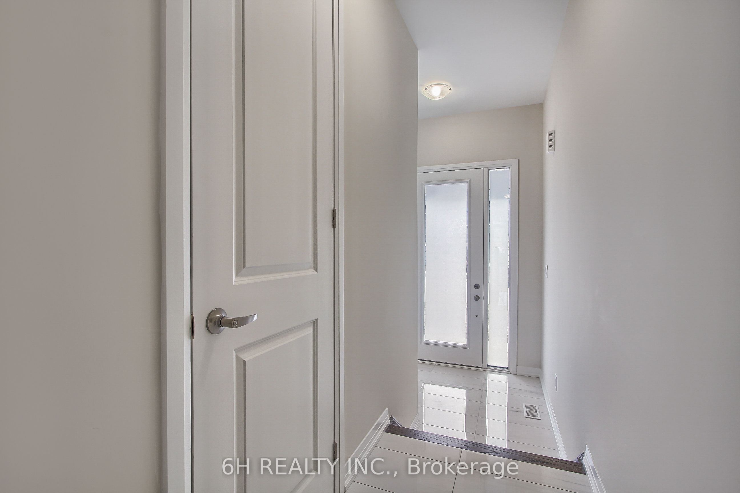 2616 Hibiscus Drive