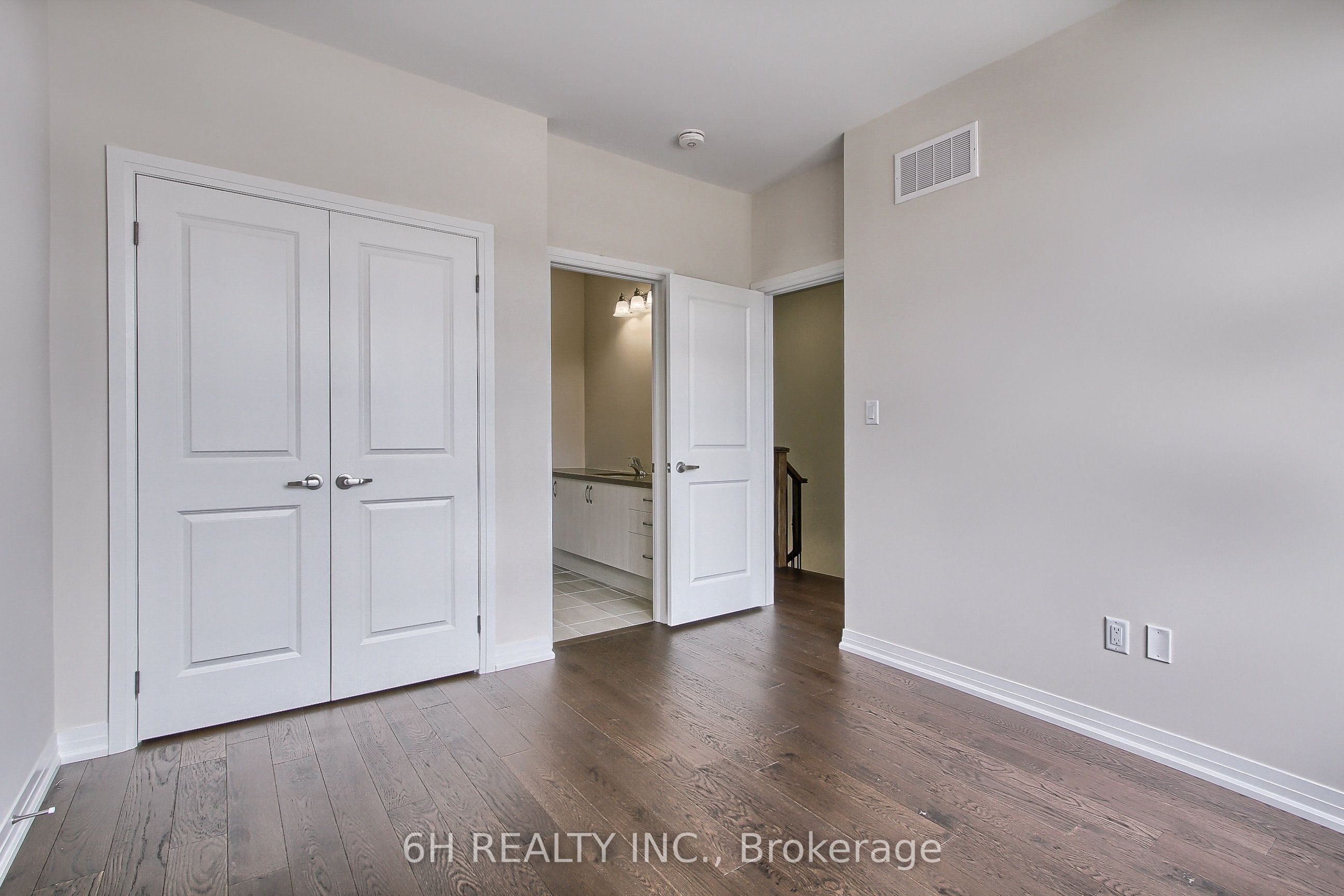 2616 Hibiscus Drive