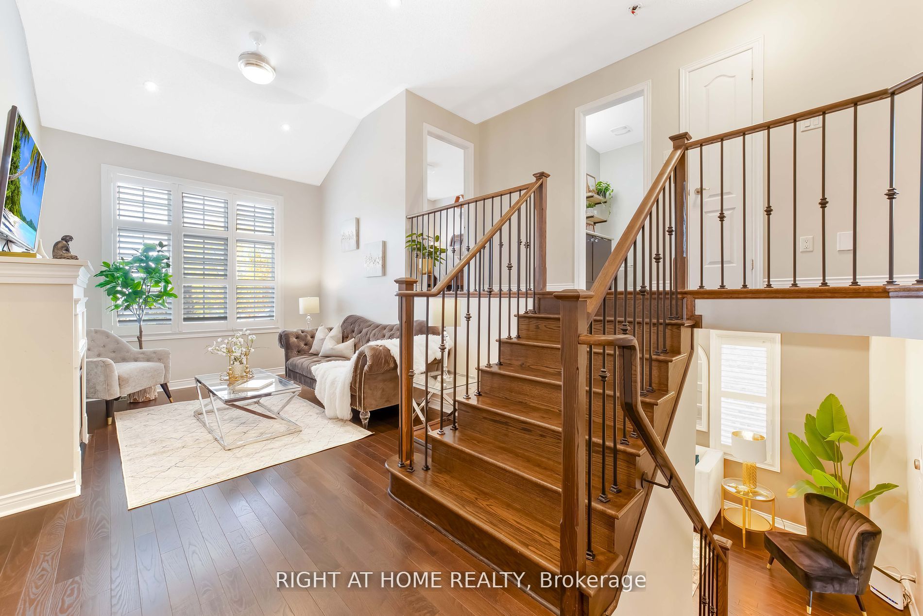65 KEITH WRIGHT Crescent