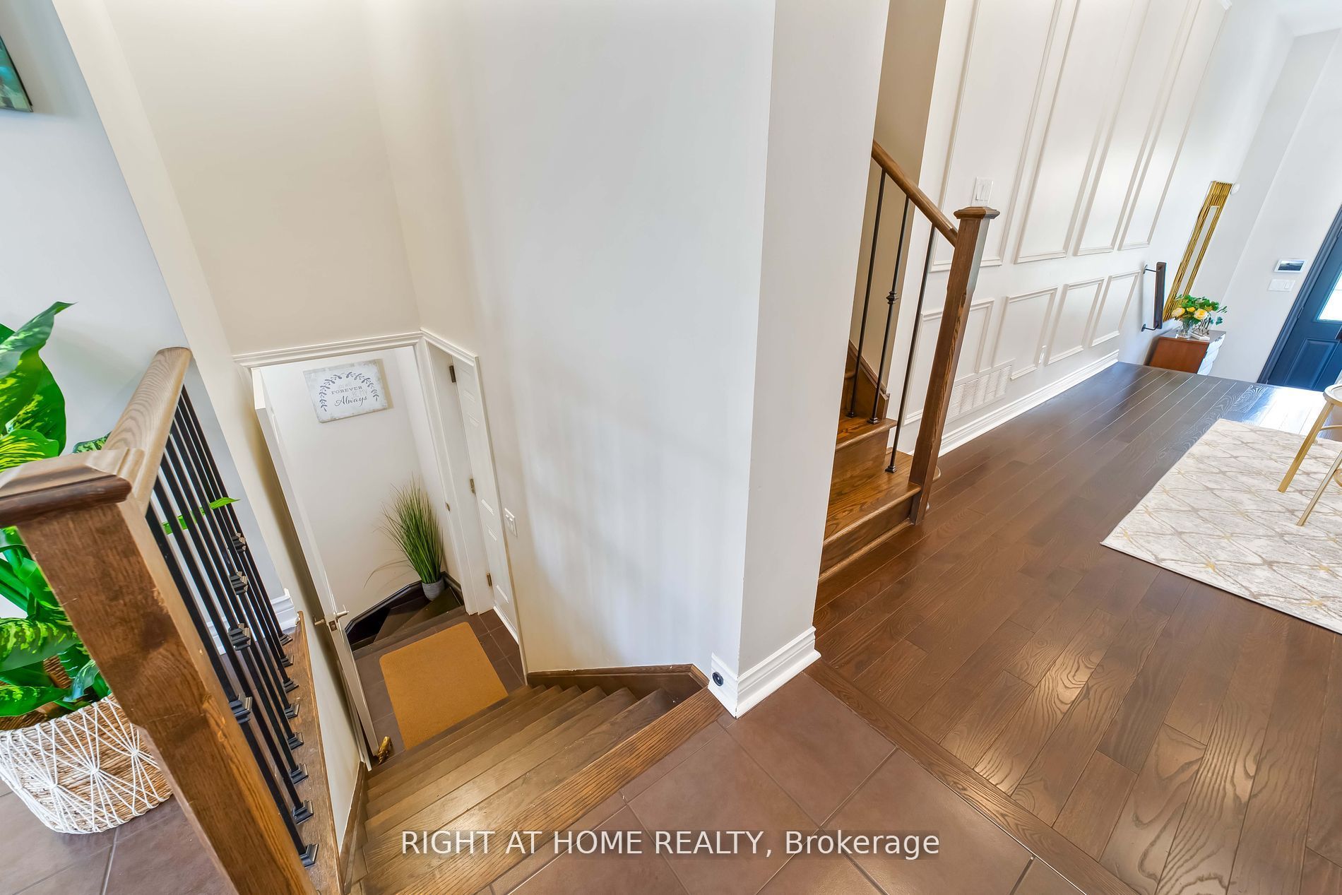 65 KEITH WRIGHT Crescent