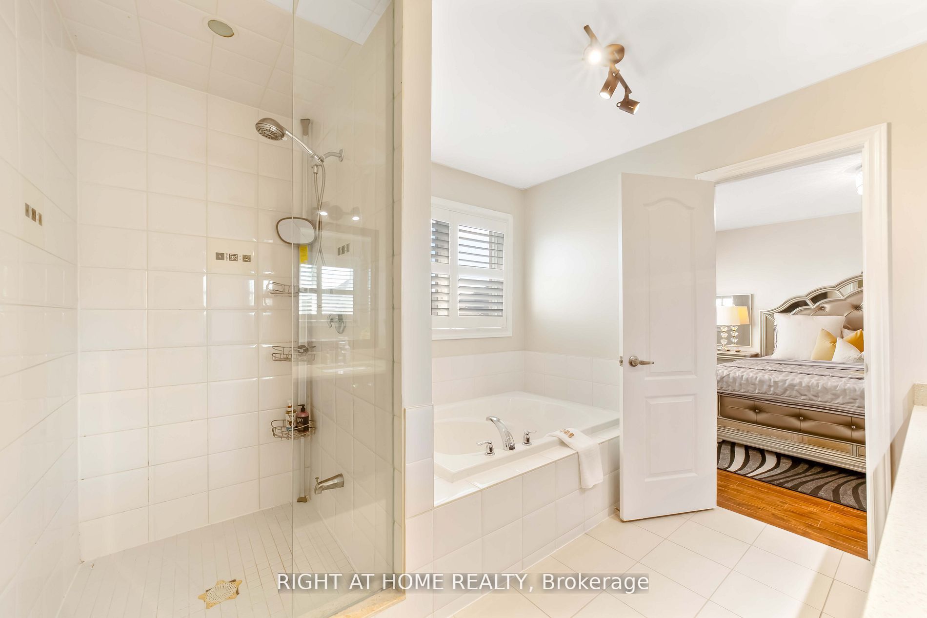 65 KEITH WRIGHT Crescent