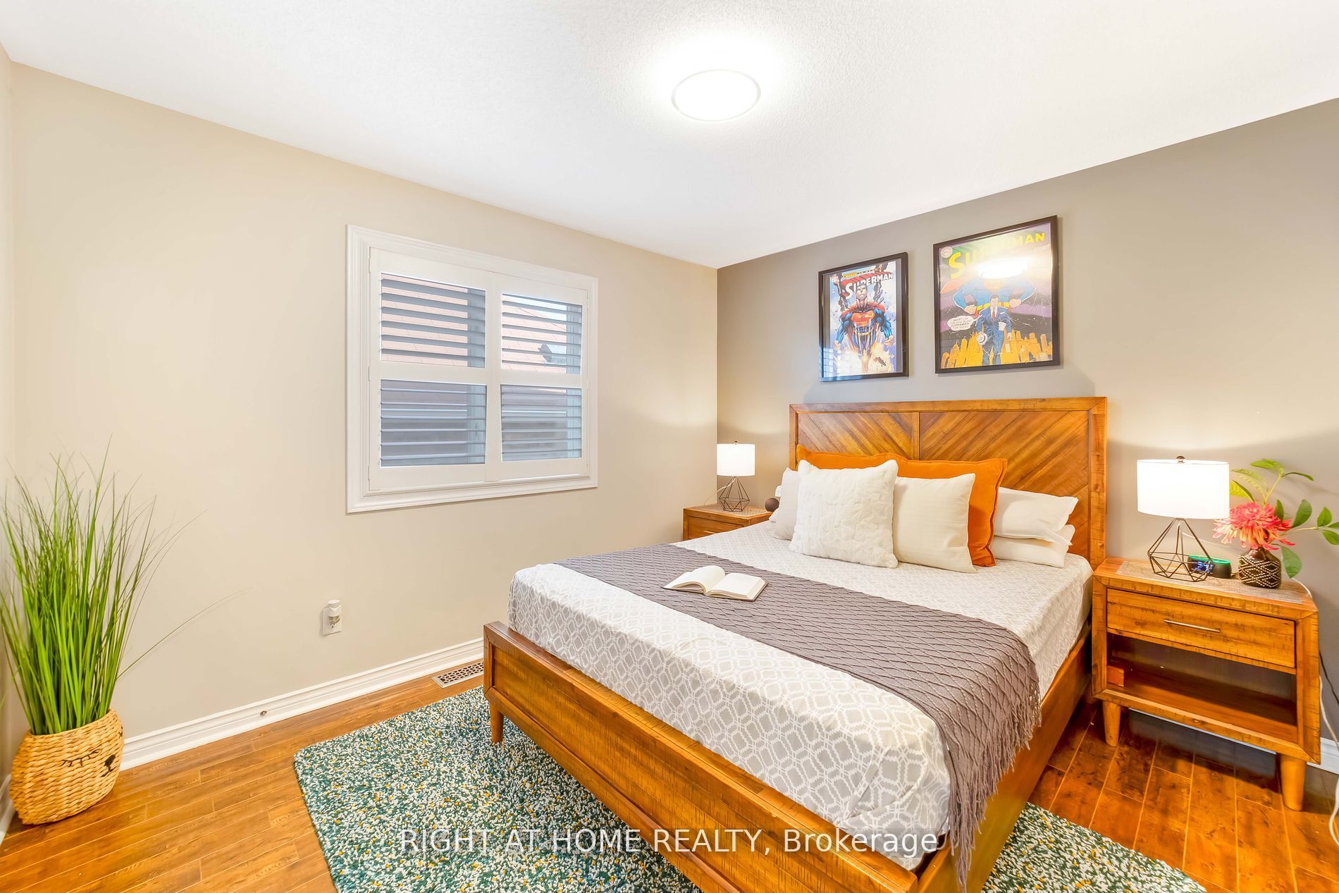 65 KEITH WRIGHT Crescent