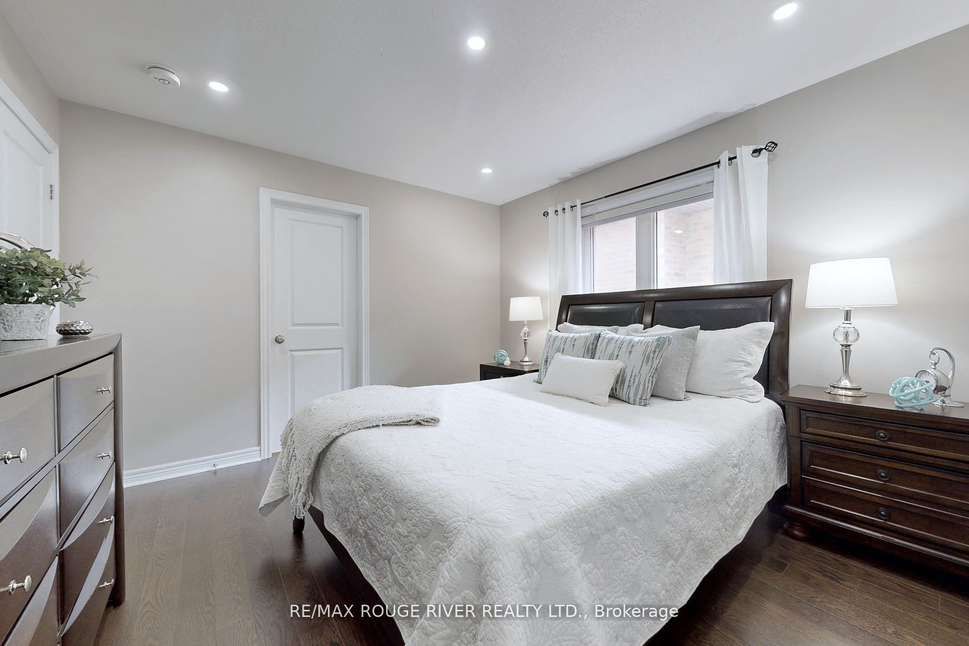 2620 Cerise Manor