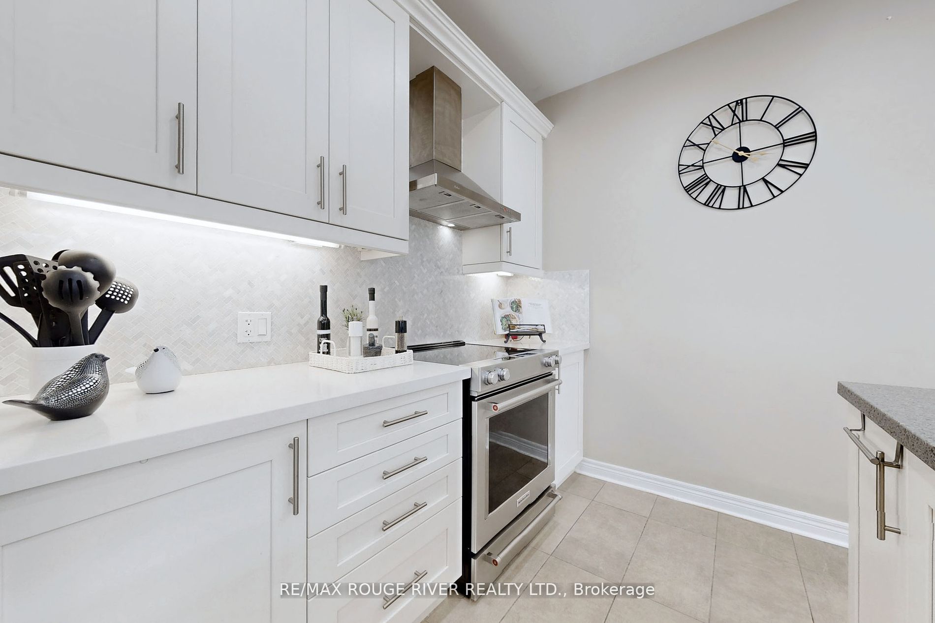 2620 Cerise Manor