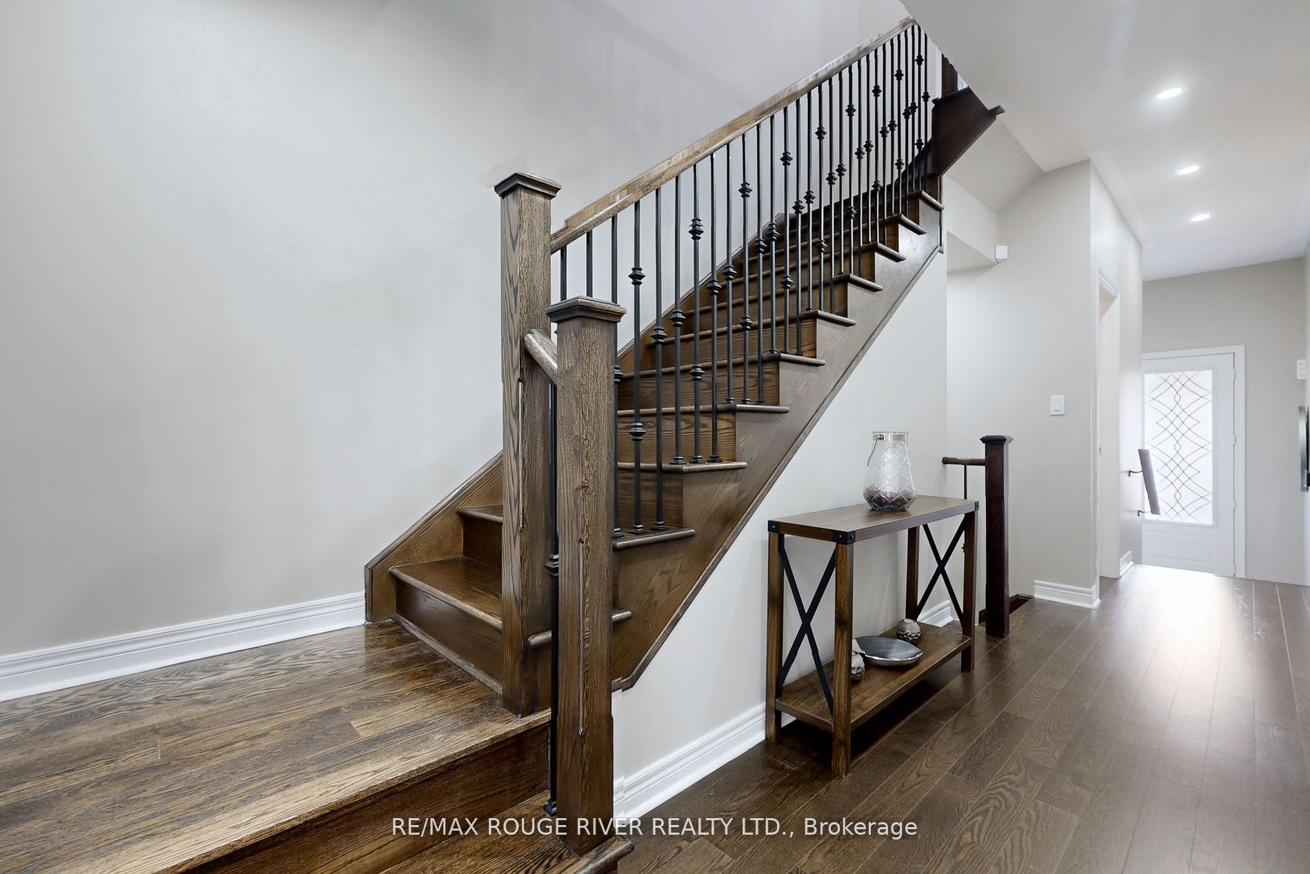 2620 Cerise Manor