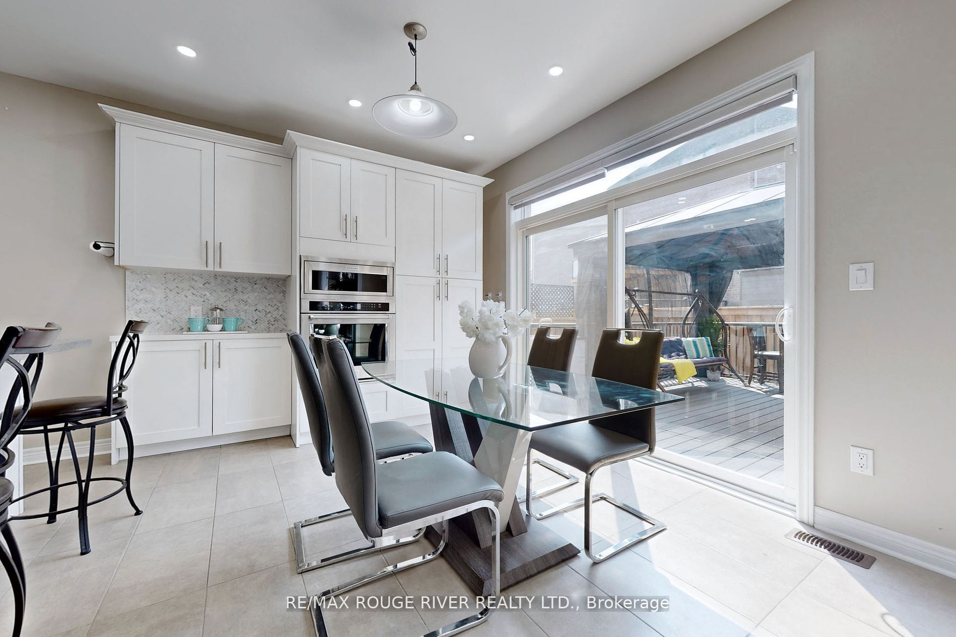 2620 Cerise Manor