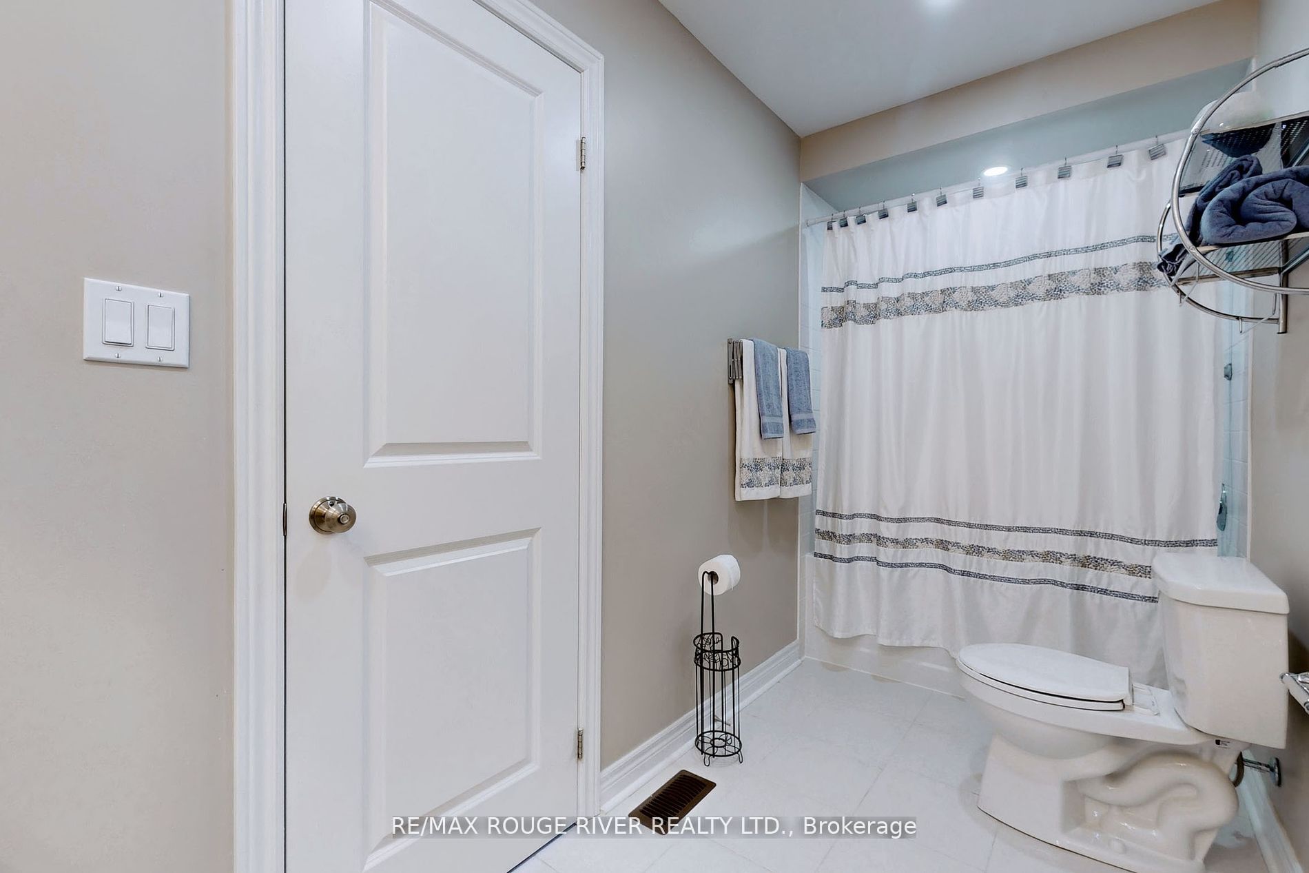 2620 Cerise Manor