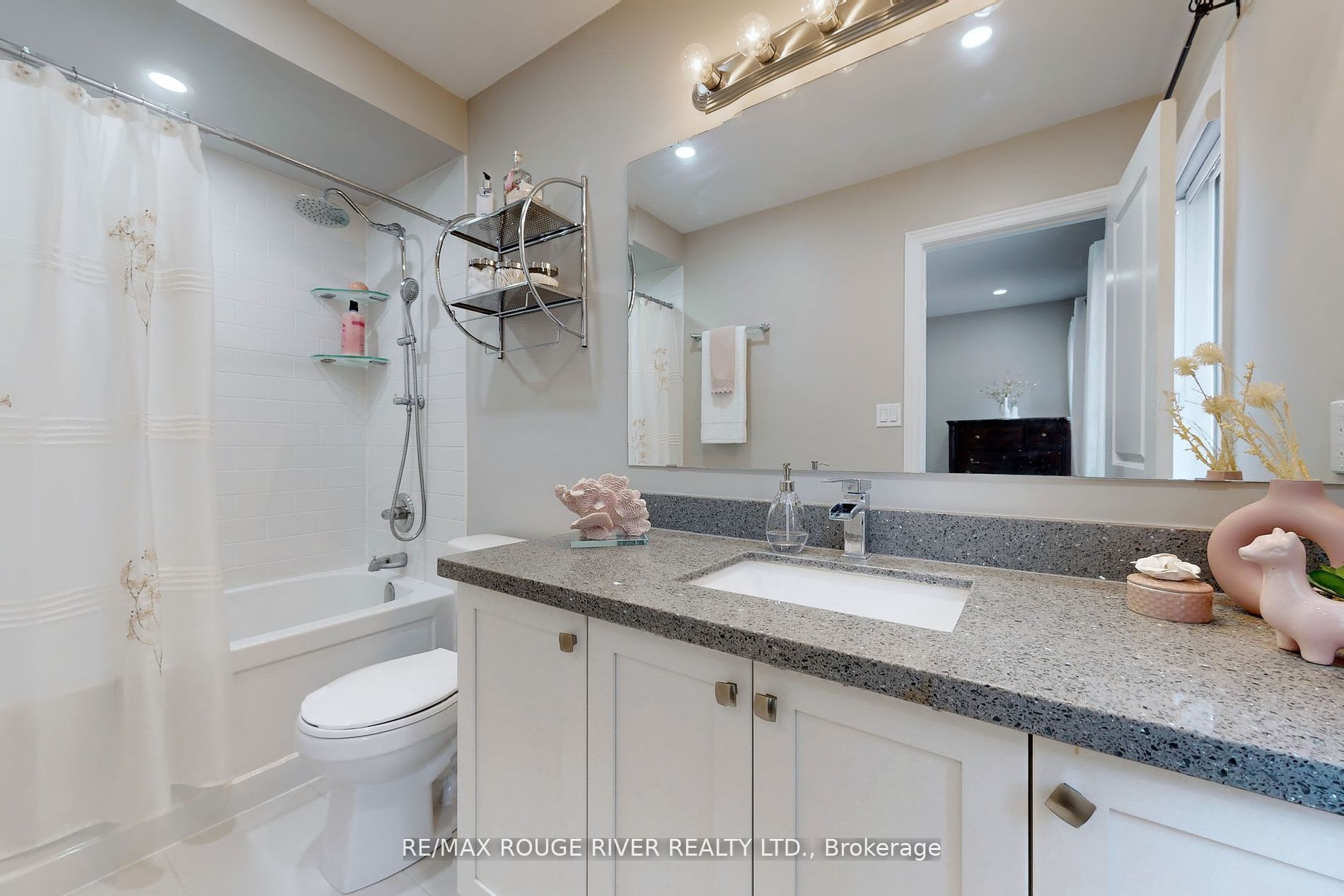 2620 Cerise Manor