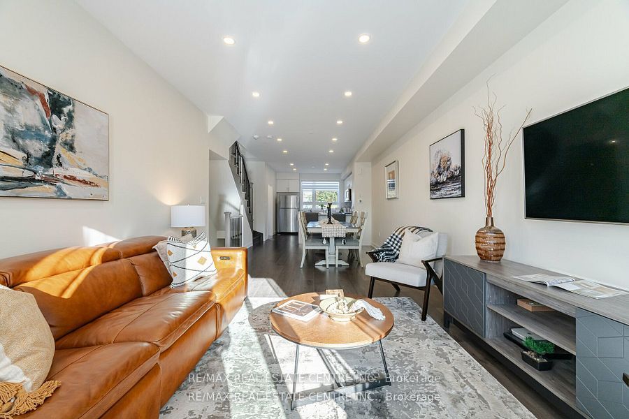 250 Finch Avenue, #105