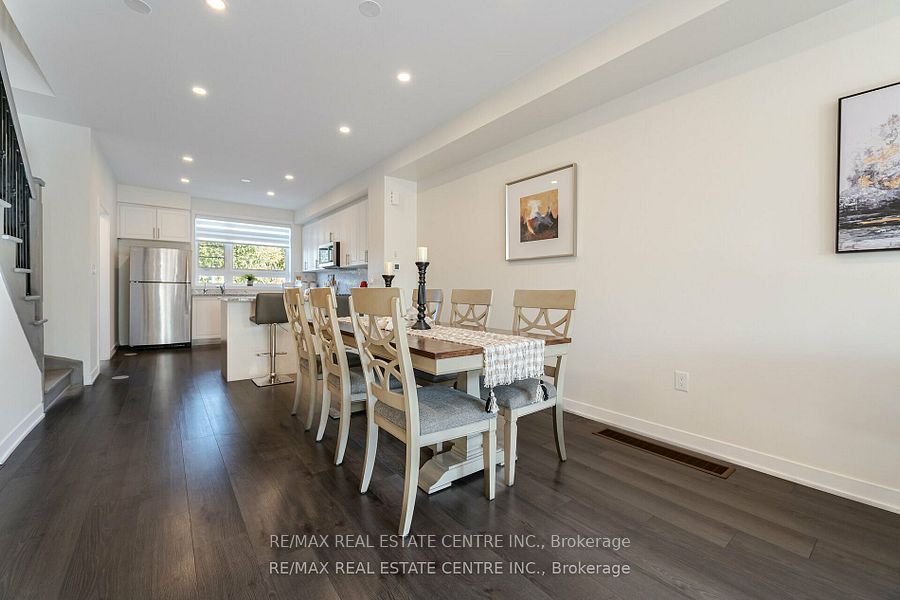 250 Finch Avenue, #105