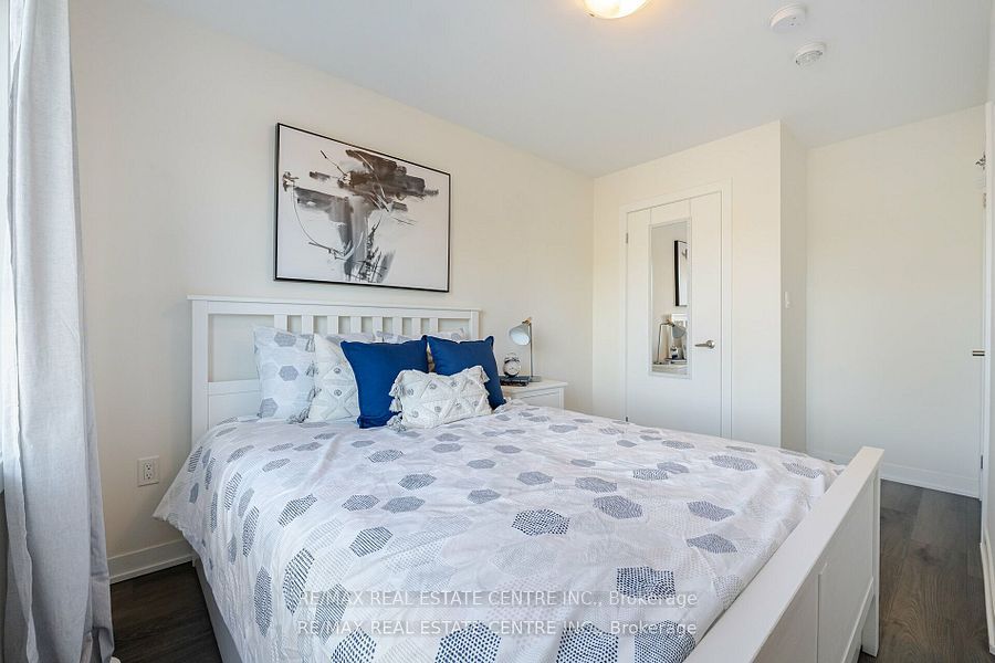 250 Finch Avenue, #105