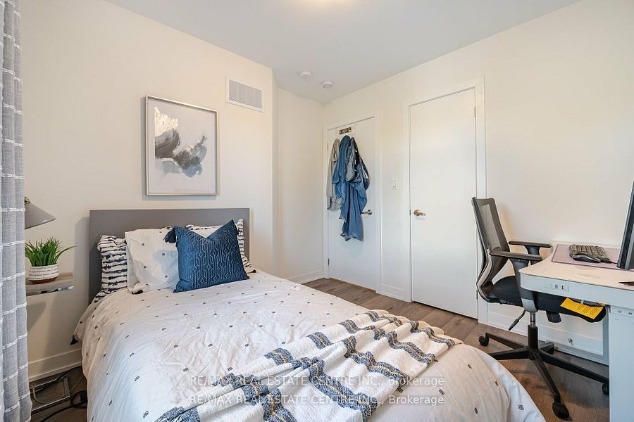 250 Finch Avenue, #105