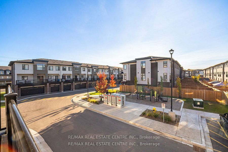 250 Finch Avenue, #105