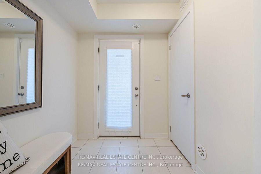 250 Finch Avenue, #105